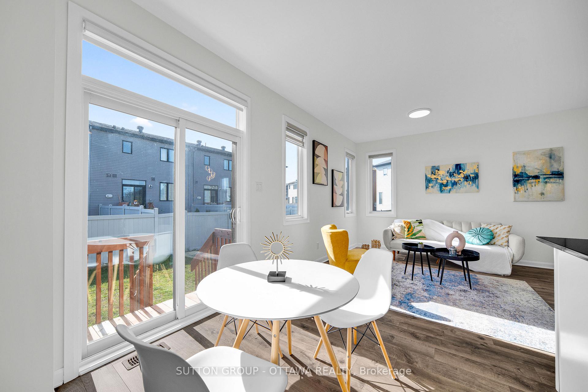 Photo 7 of 1006 Speedvale Court, Ottawa, Kanata - Kanata Lakes/Heritage Hills — HOMEH