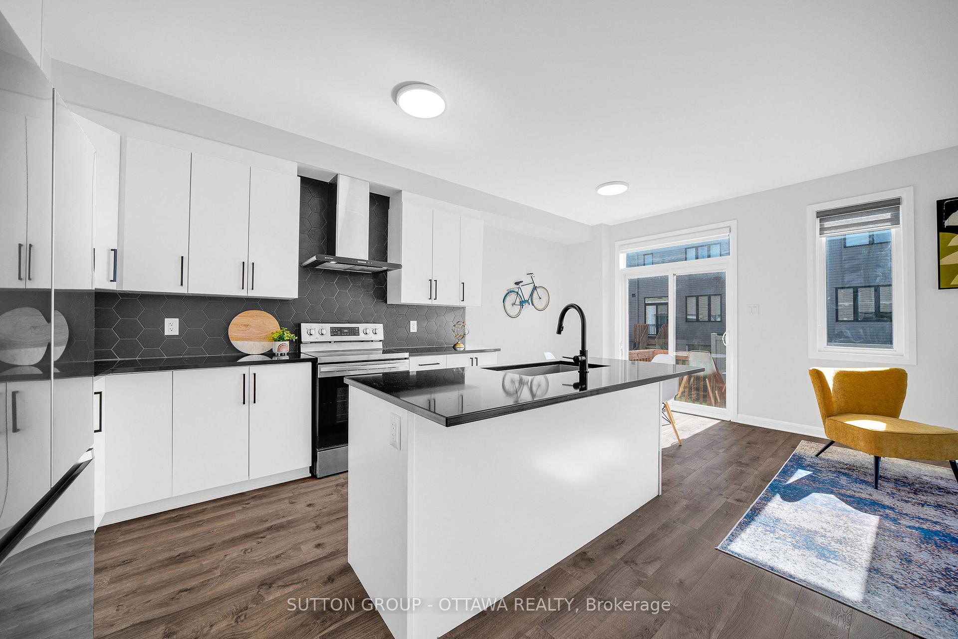 Photo 18 of 1006 Speedvale Court, Ottawa, Kanata - Kanata Lakes/Heritage Hills — HOMEH