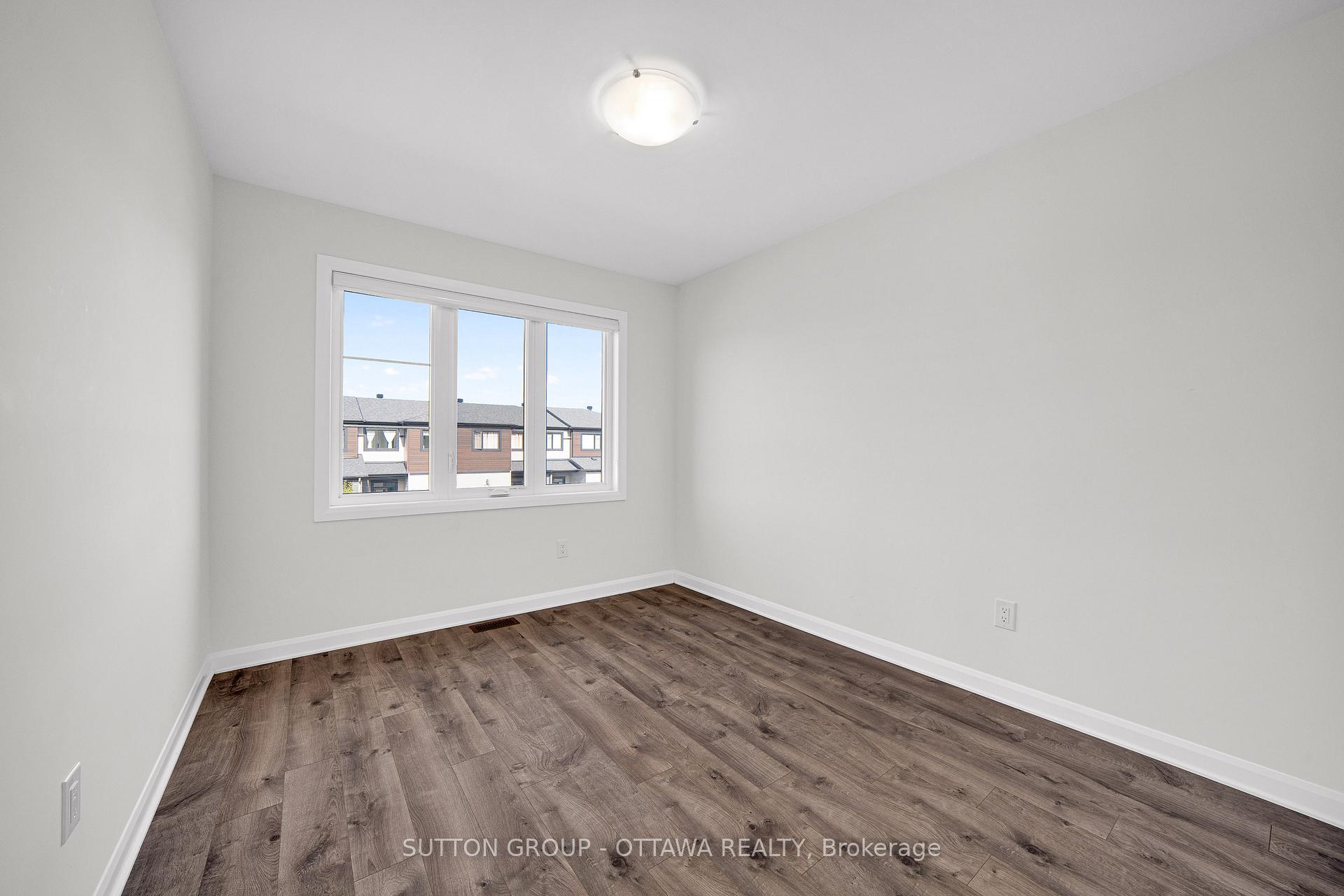 Photo 28 of 1006 Speedvale Court, Ottawa, Kanata - Kanata Lakes/Heritage Hills — HOMEH