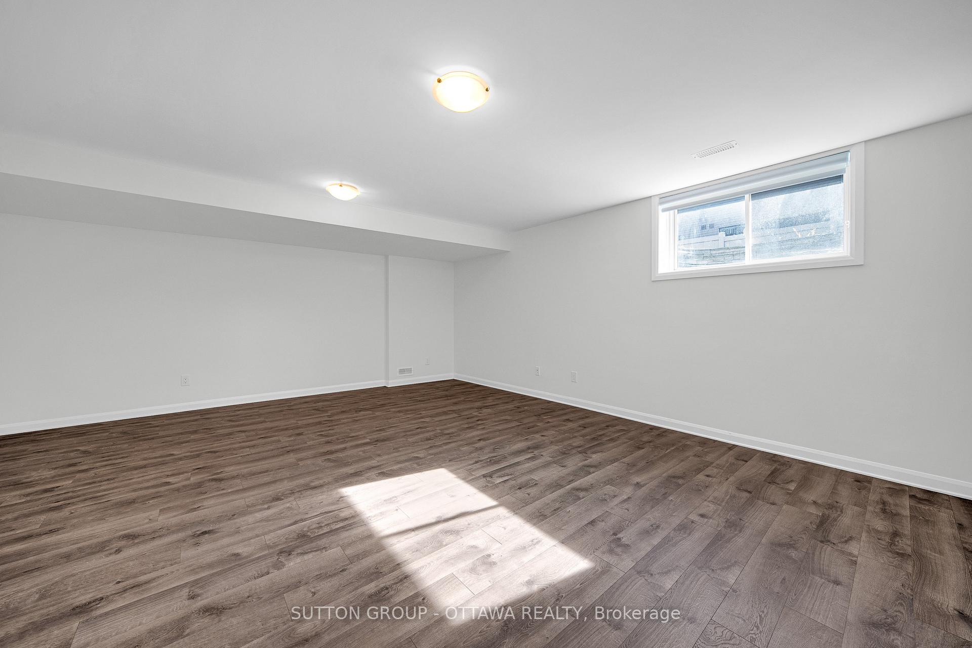 Photo 35 of 1006 Speedvale Court, Ottawa, Kanata - Kanata Lakes/Heritage Hills — HOMEH