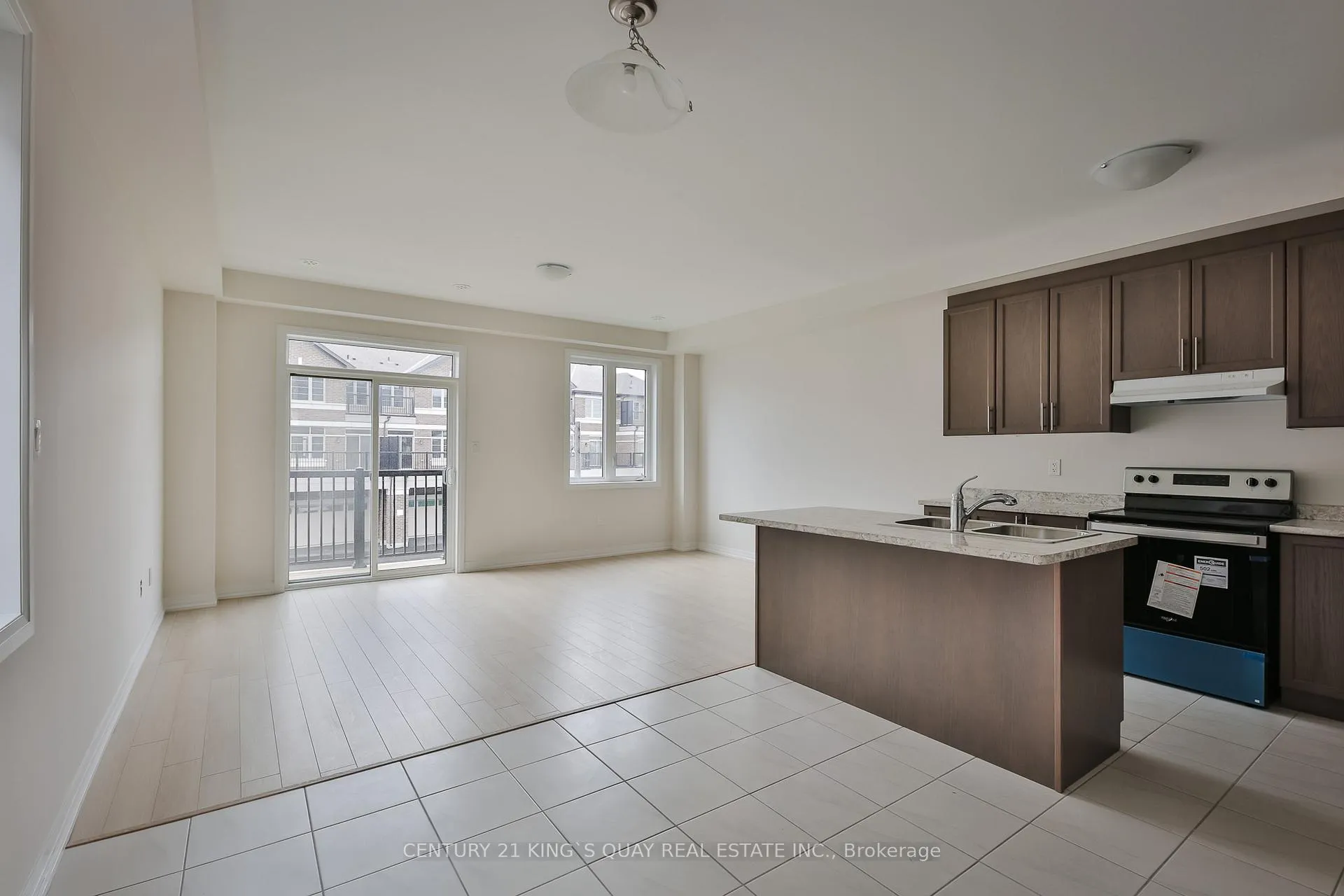 Photo 5 of 36 Sissons Way, Markham, Box Grove — HOMEH