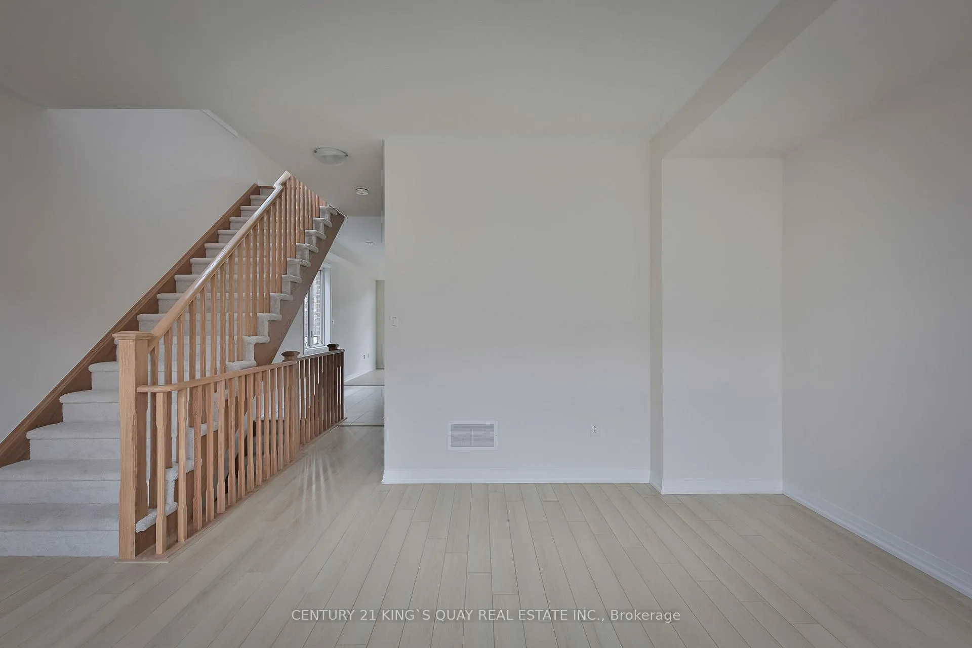 Photo 10 of 36 Sissons Way, Markham, Box Grove — HOMEH