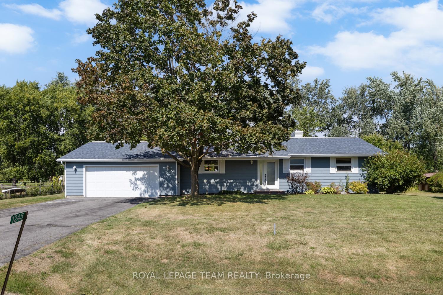 Photo 1 of 1245 Fairway Drive, Ottawa, Manotick South to Roger Stevens — HOMEH