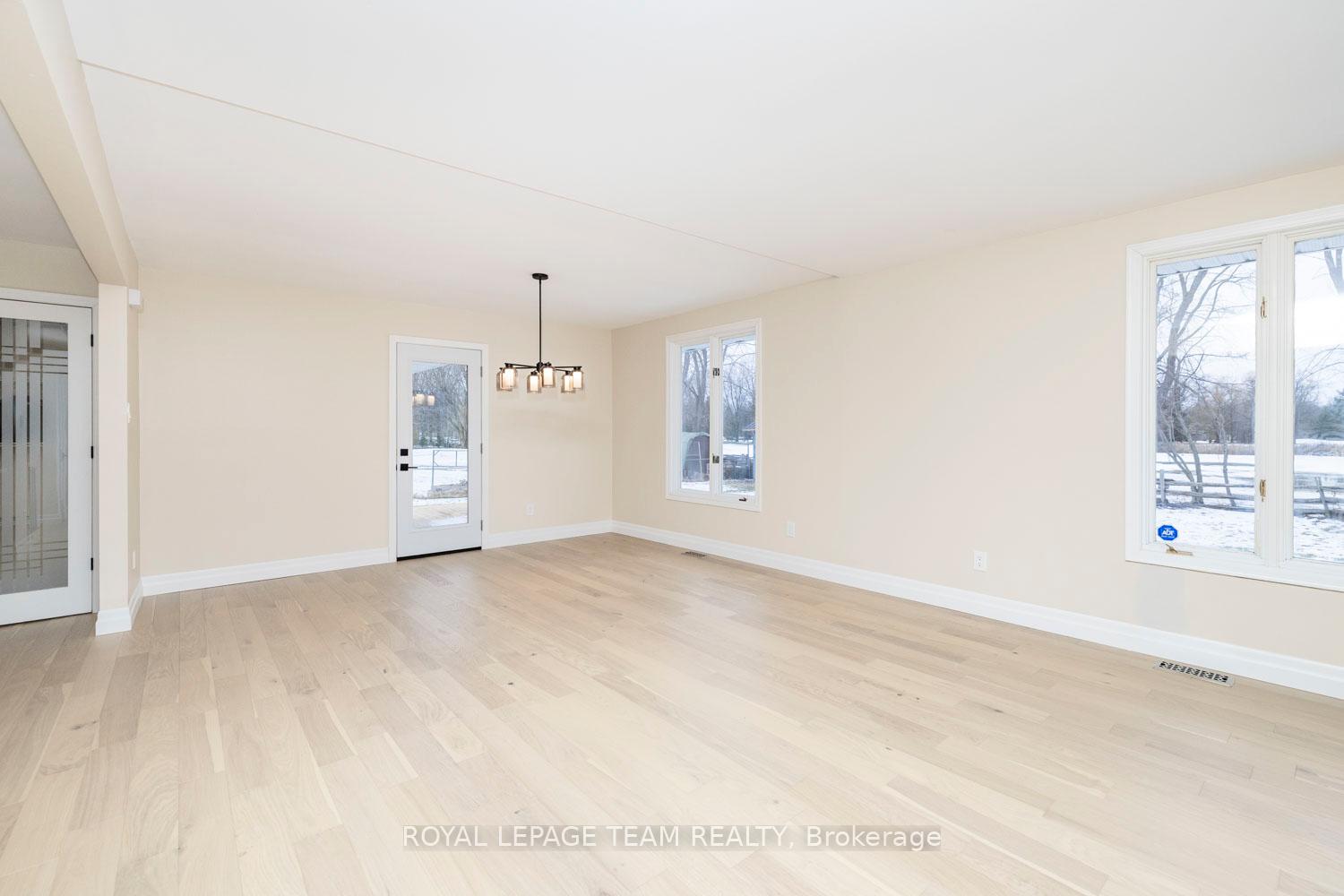 Photo 6 of 1245 Fairway Drive, Ottawa, Manotick South to Roger Stevens — HOMEH