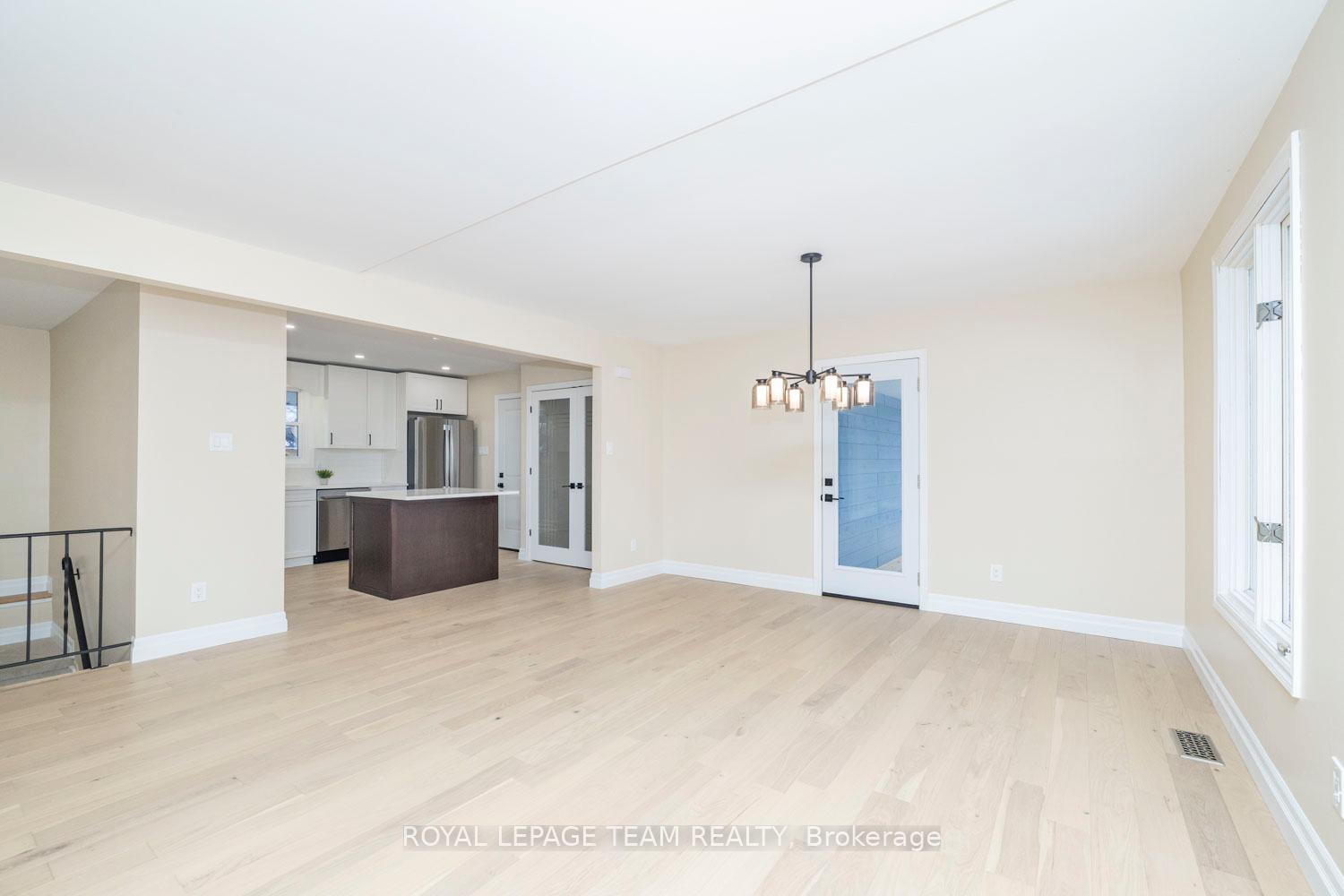Photo 8 of 1245 Fairway Drive, Ottawa, Manotick South to Roger Stevens — HOMEH