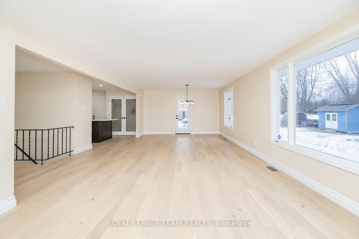 Photo 9 of 1245 Fairway Drive, Ottawa, Manotick South to Roger Stevens — HOMEH