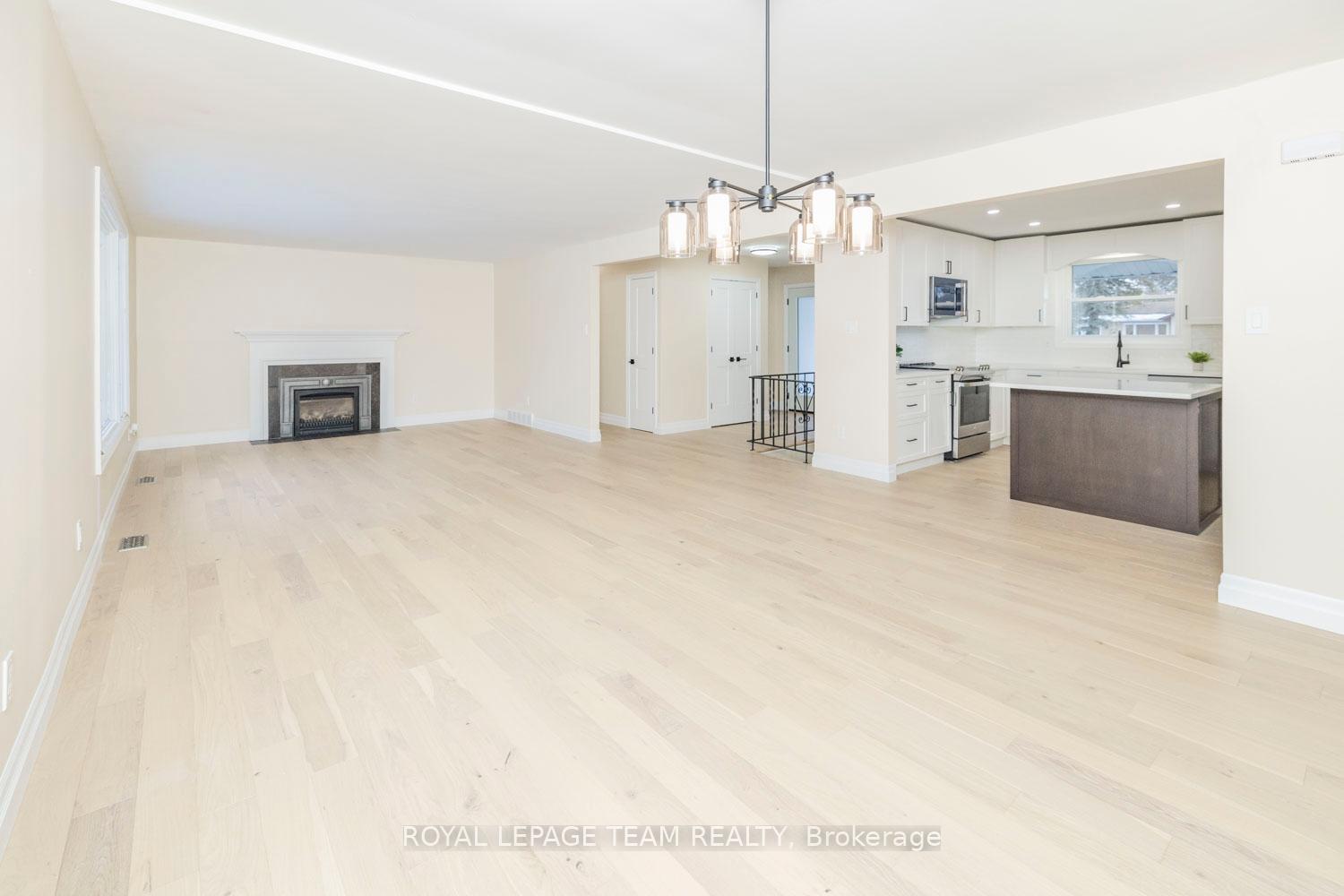 Photo 10 of 1245 Fairway Drive, Ottawa, Manotick South to Roger Stevens — HOMEH
