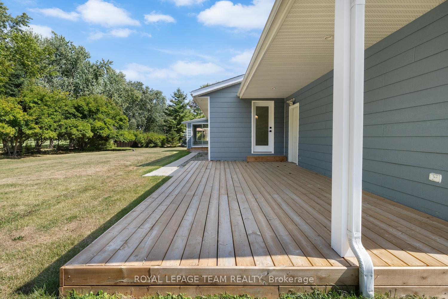 Photo 32 of 1245 Fairway Drive, Ottawa, Manotick South to Roger Stevens — HOMEH