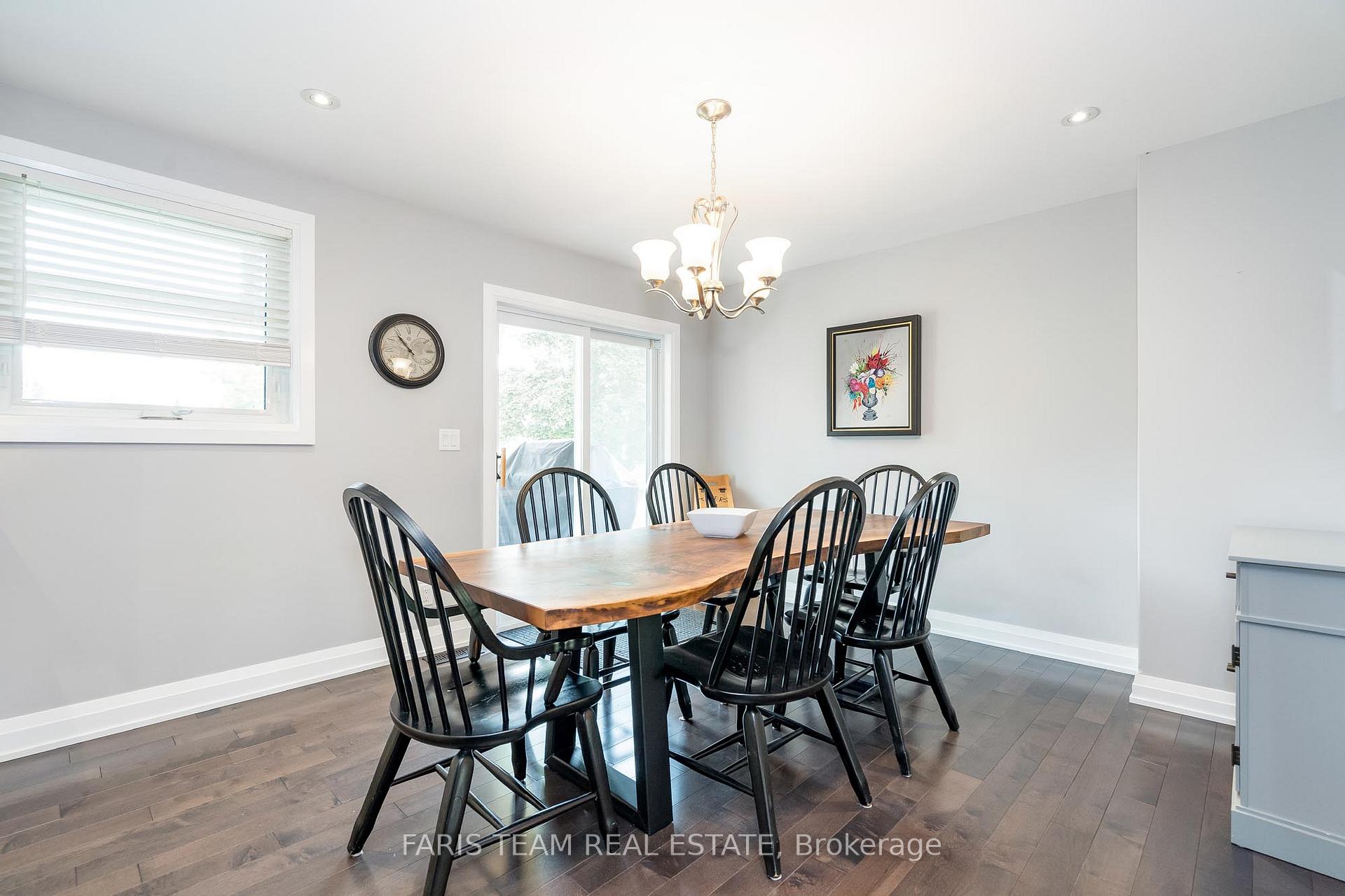 Photo 9 of 2077 Thompson Street, Innisfil, Alcona — HOMEH