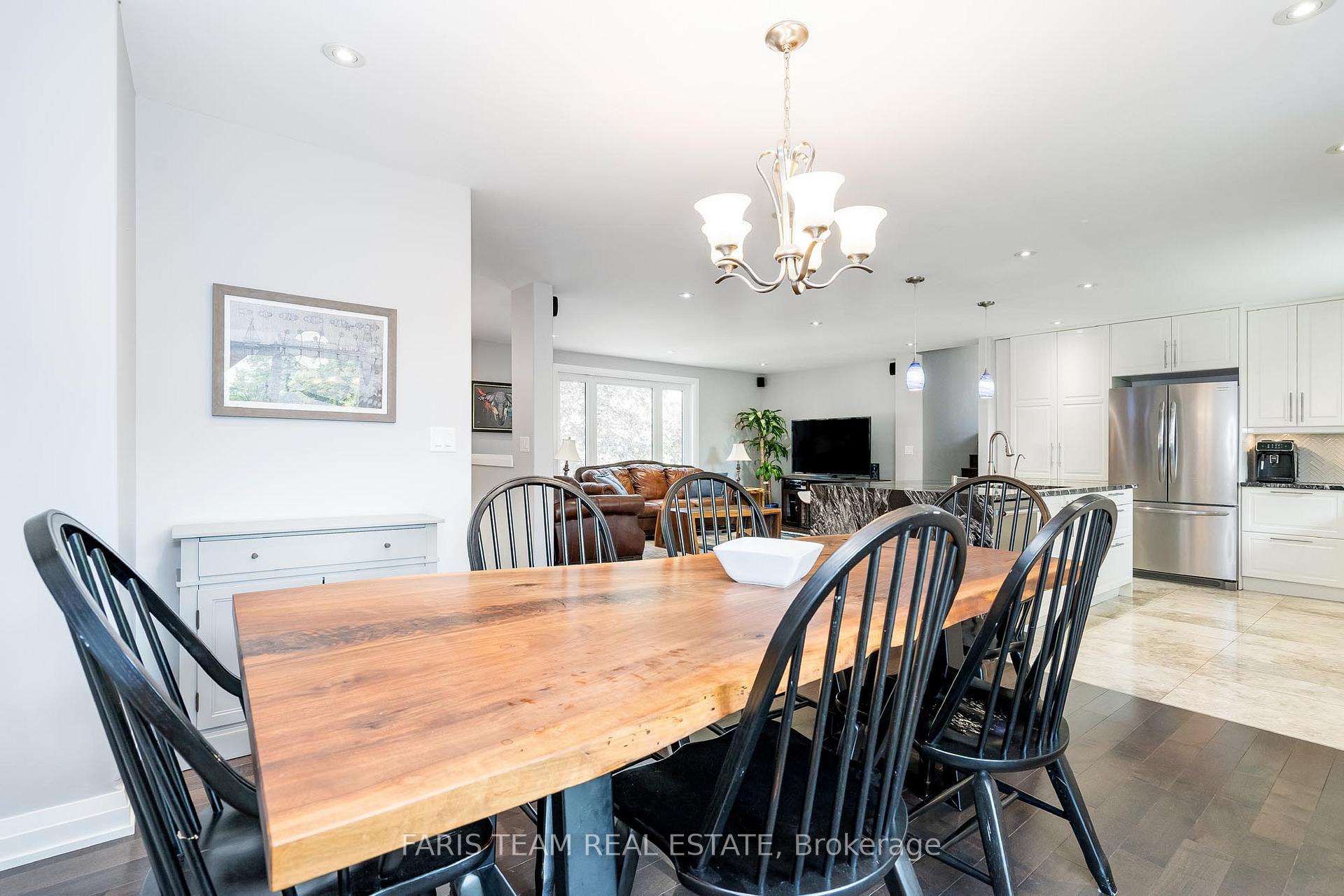 Photo 10 of 2077 Thompson Street, Innisfil, Alcona — HOMEH