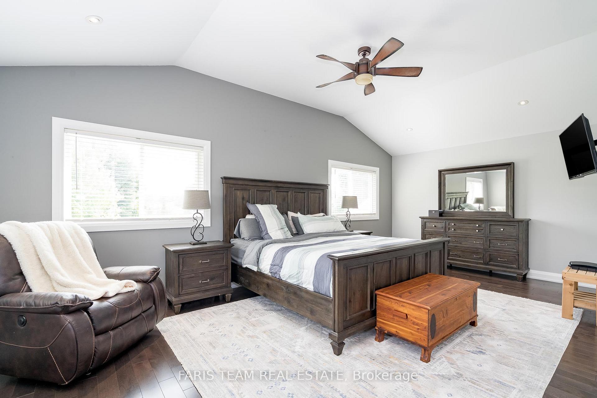 Photo 15 of 2077 Thompson Street, Innisfil, Alcona — HOMEH