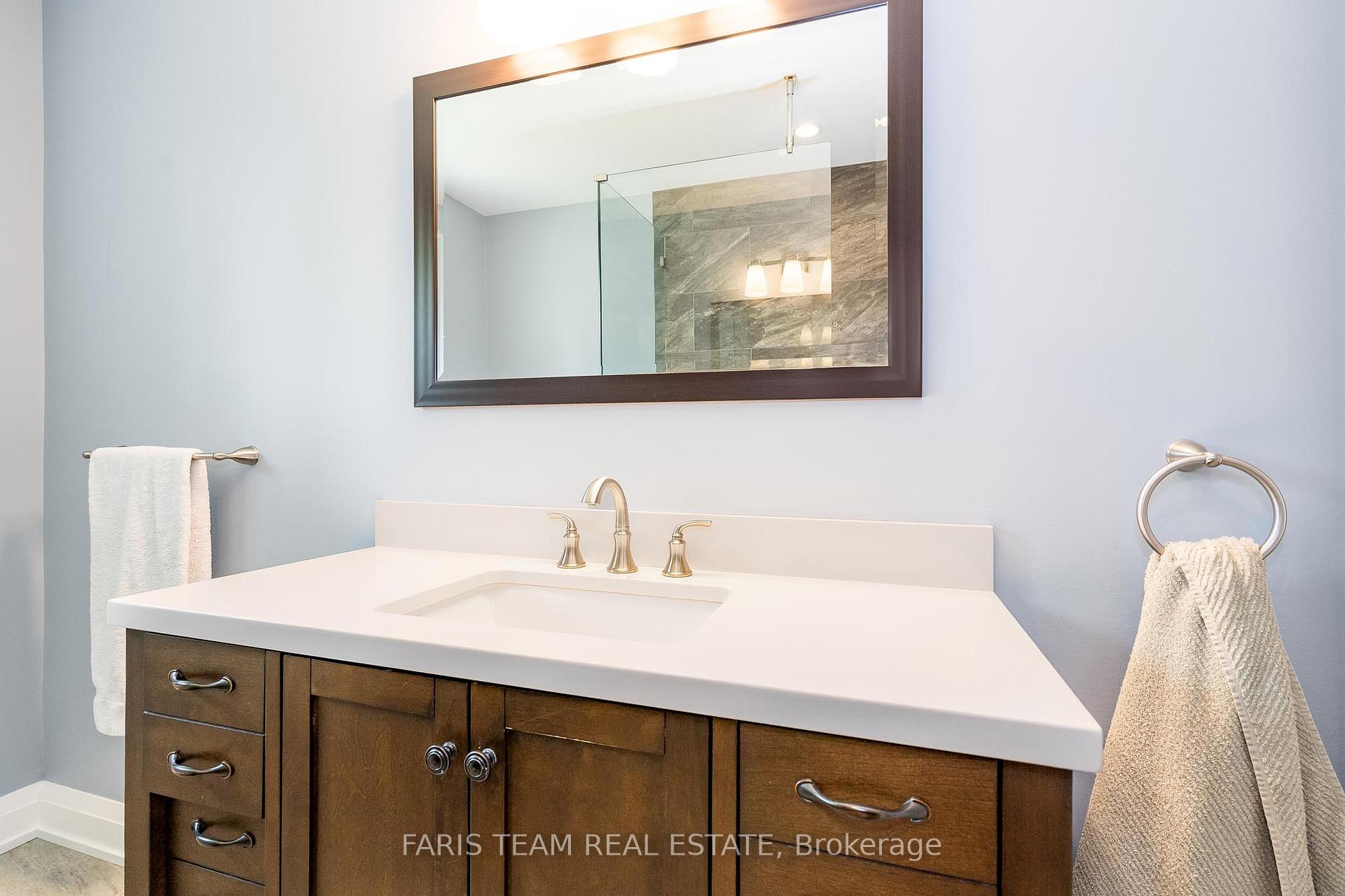 Photo 21 of 2077 Thompson Street, Innisfil, Alcona — HOMEH