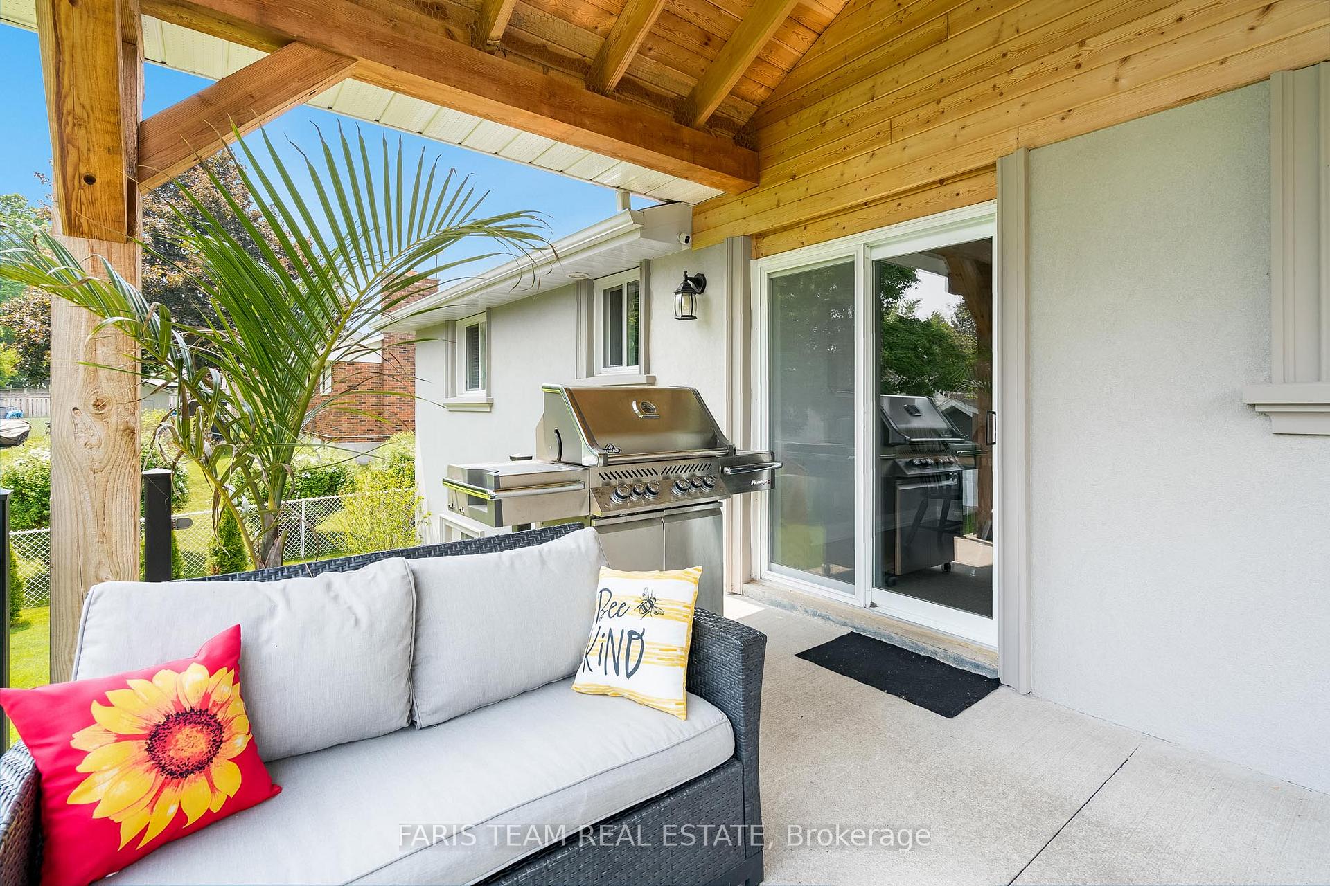 Photo 34 of 2077 Thompson Street, Innisfil, Alcona — HOMEH