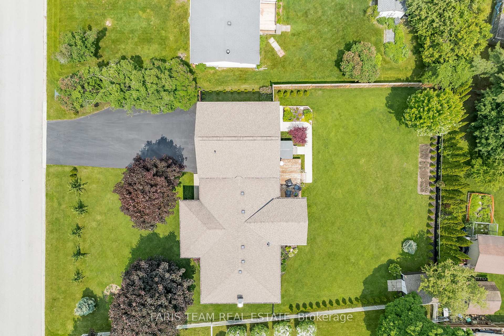 Photo 45 of 2077 Thompson Street, Innisfil, Alcona — HOMEH