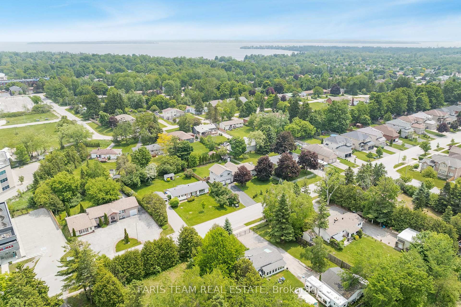 Photo 46 of 2077 Thompson Street, Innisfil, Alcona — HOMEH