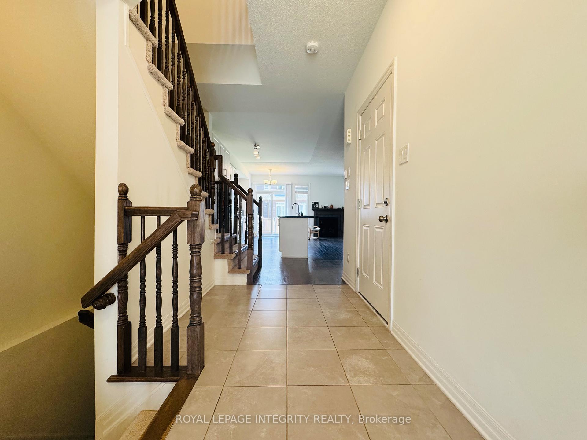 Photo 4 of 171 Overberg Way, Ottawa, Kanata - Emerald Meadows/Trailwest — HOMEH