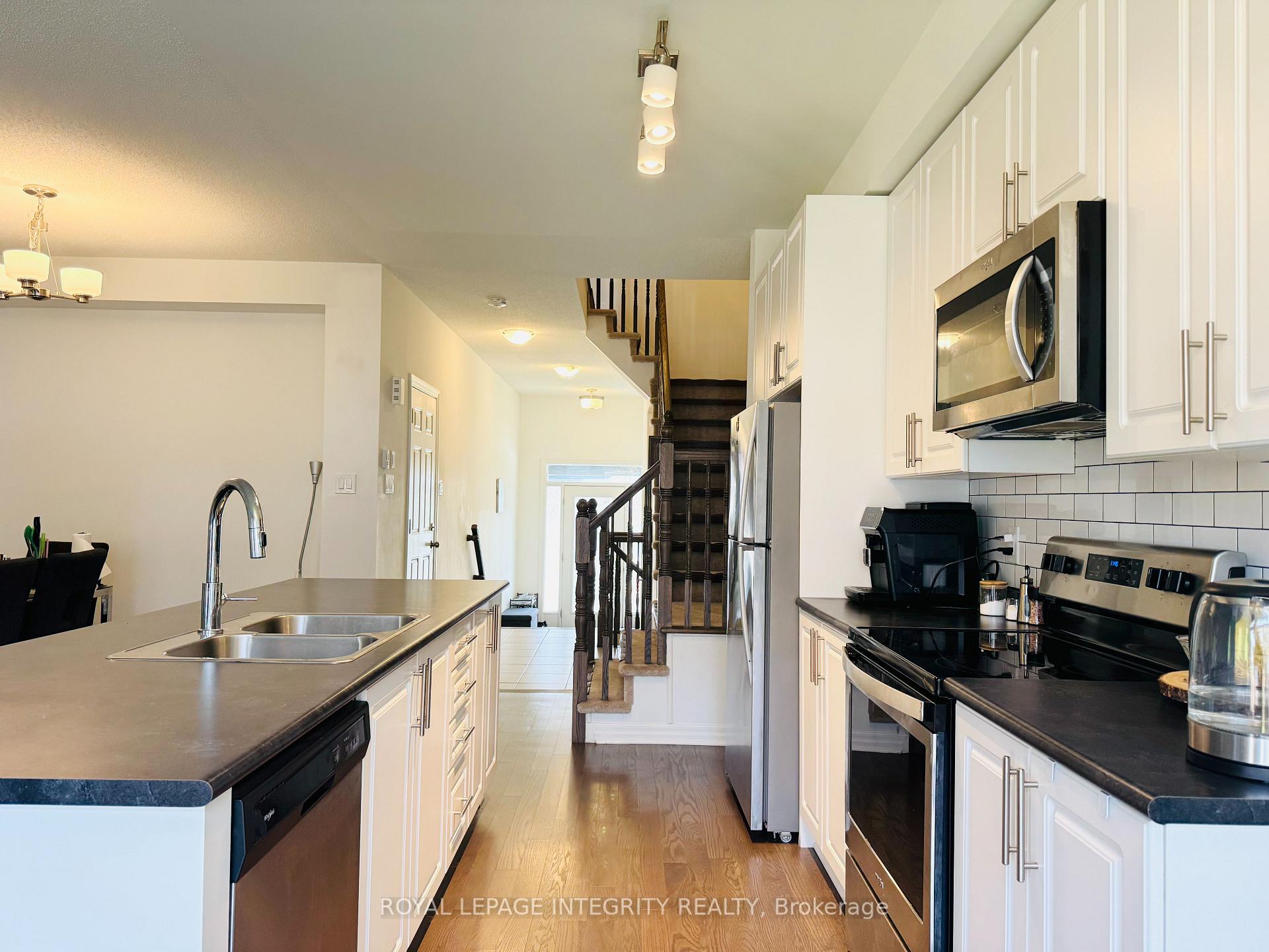Photo 10 of 171 Overberg Way, Ottawa, Kanata - Emerald Meadows/Trailwest — HOMEH