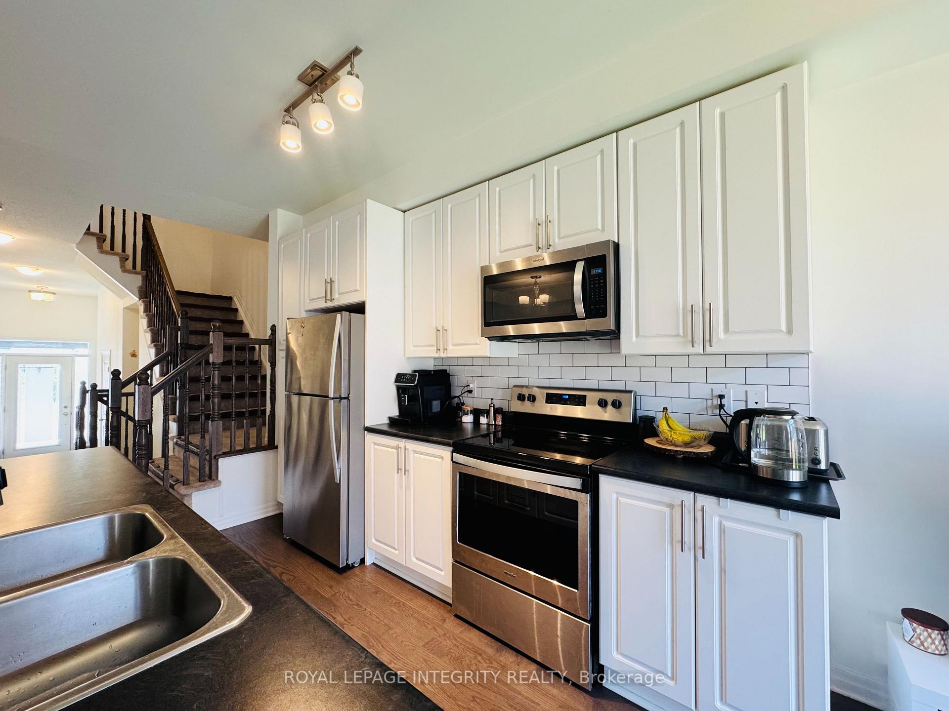 Photo 12 of 171 Overberg Way, Ottawa, Kanata - Emerald Meadows/Trailwest — HOMEH