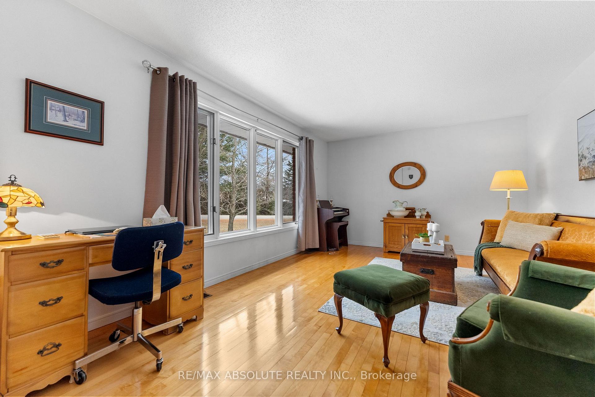 Photo 11 of 864 McLachlan Road, McNab/Braeside, Mcnab/Braeside Twps — HOMEH