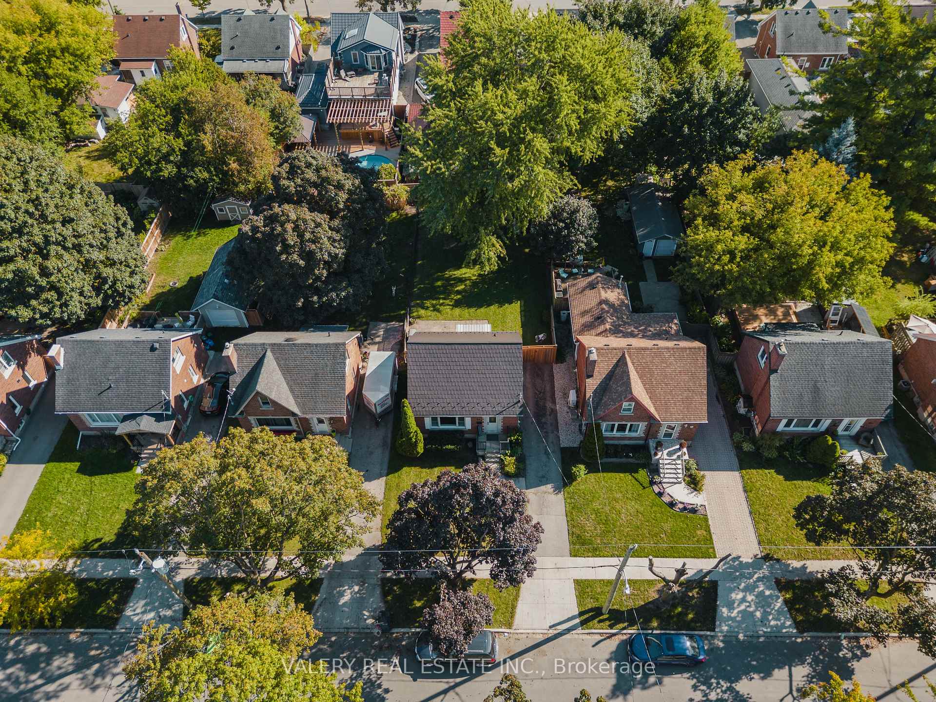 Photo 26 of 121 Adelaide Street, Kitchener, Victoria Hills — HOMEH