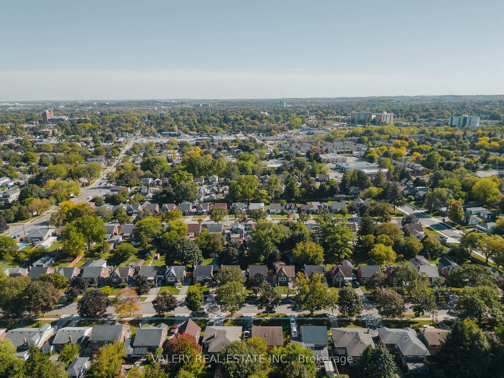 Photo 28 of 121 Adelaide Street, Kitchener, Victoria Hills — HOMEH