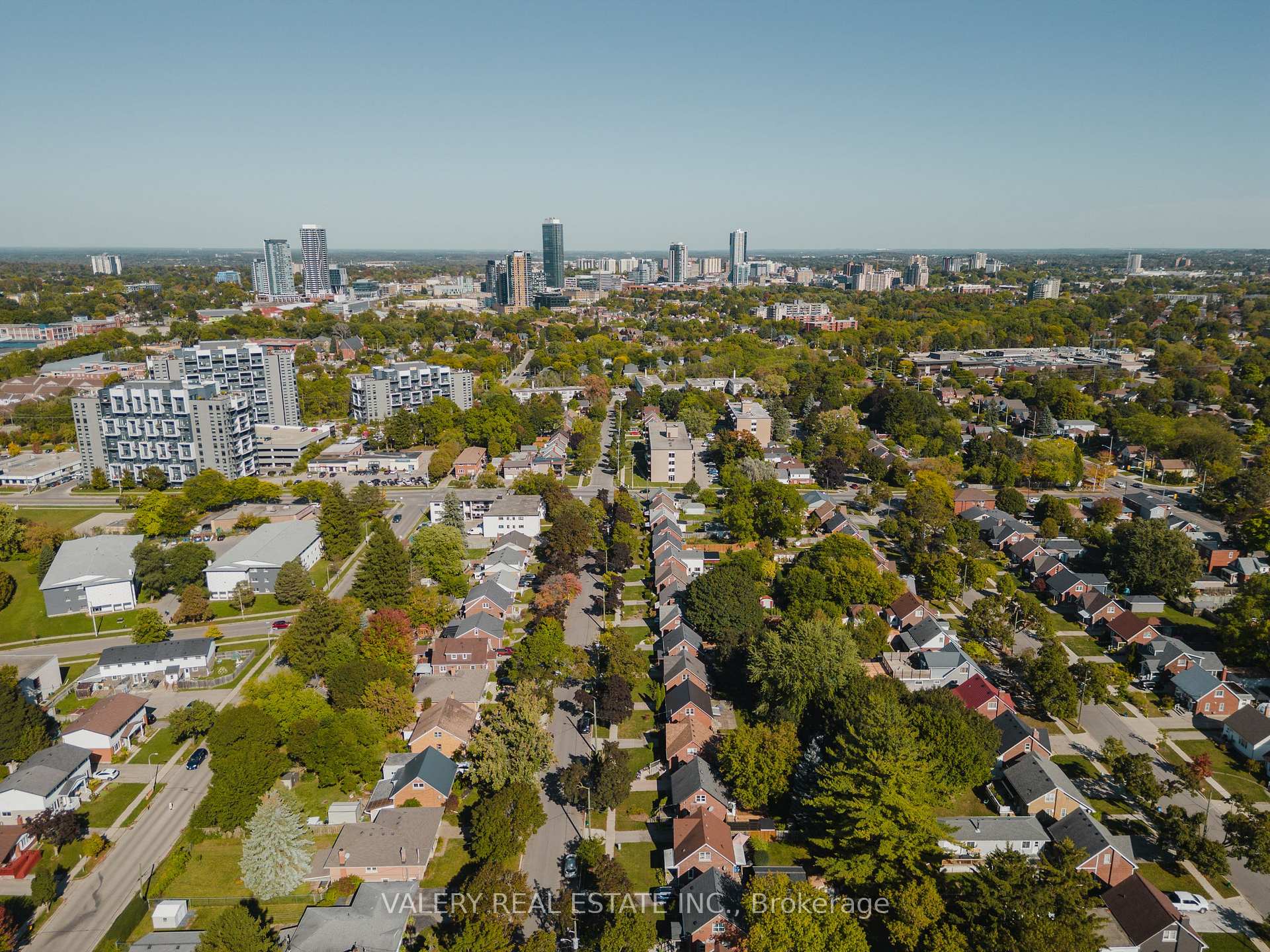 Photo 29 of 121 Adelaide Street, Kitchener, Victoria Hills — HOMEH