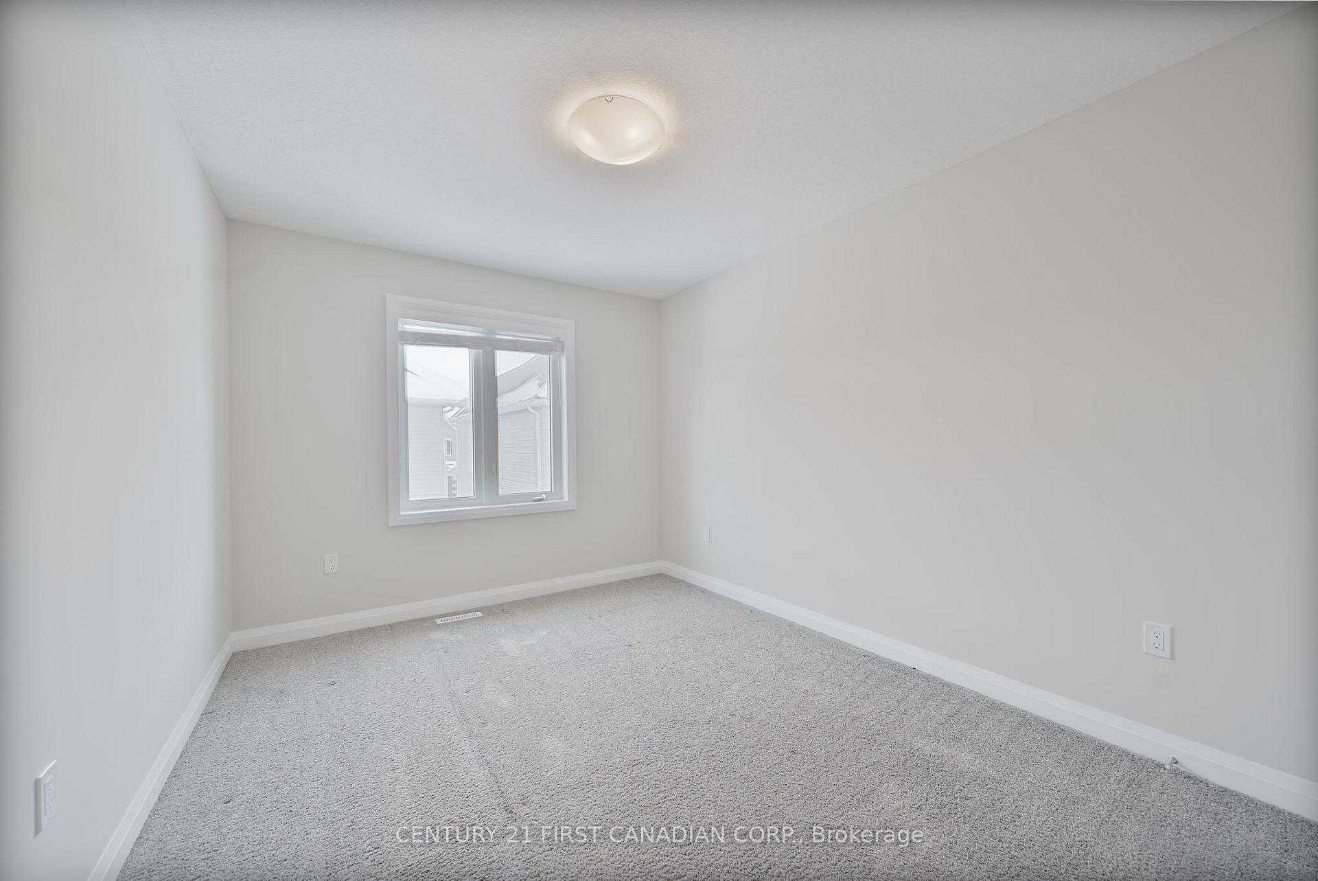 Photo 17 of Unit 34, 1 Miller Drive, Lucan Biddulph, Lucan — HOMEH