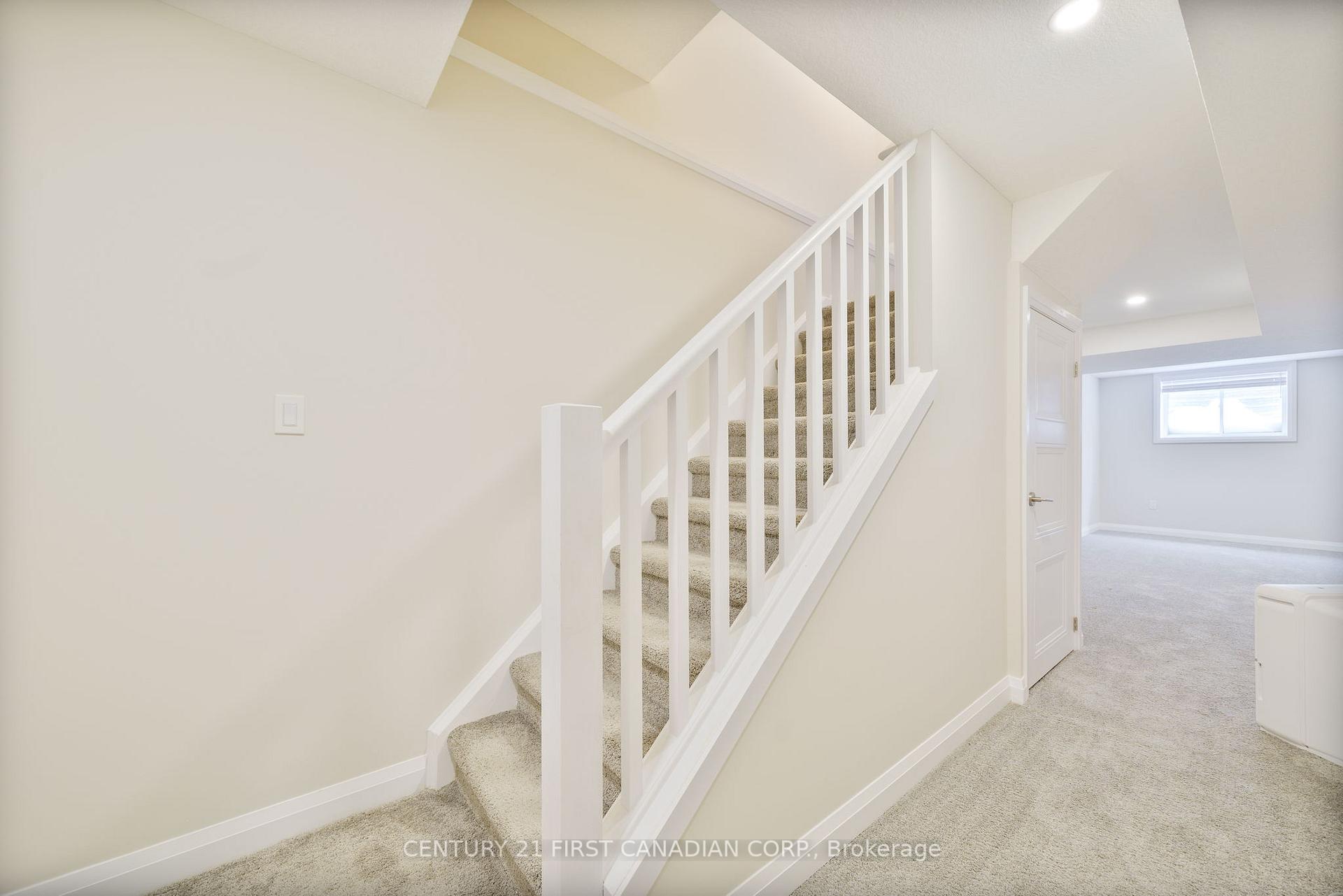 Photo 23 of Unit 34, 1 Miller Drive, Lucan Biddulph, Lucan — HOMEH