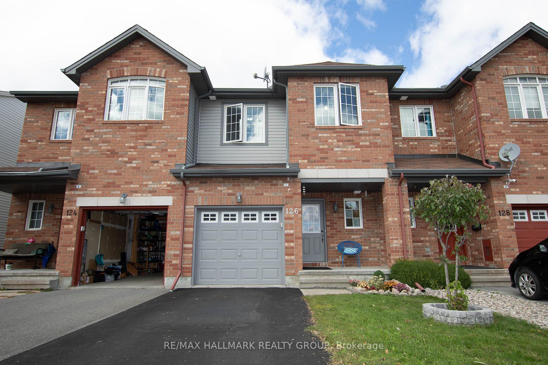 Photo 1 of 126 Lokoya Street, Ottawa, Kanata - Emerald Meadows/Trailwest — HOMEH