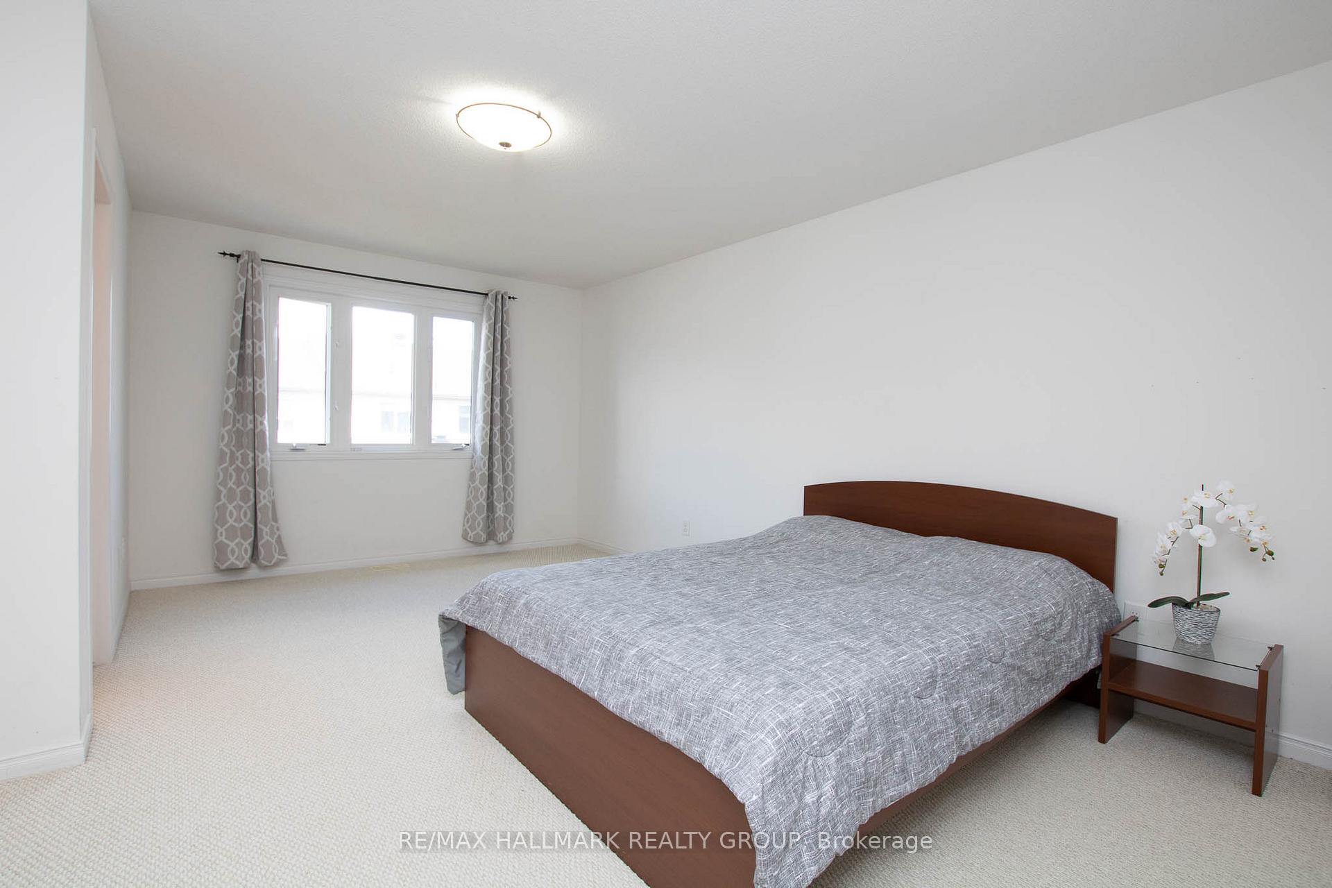 Photo 16 of 126 Lokoya Street, Ottawa, Kanata - Emerald Meadows/Trailwest — HOMEH