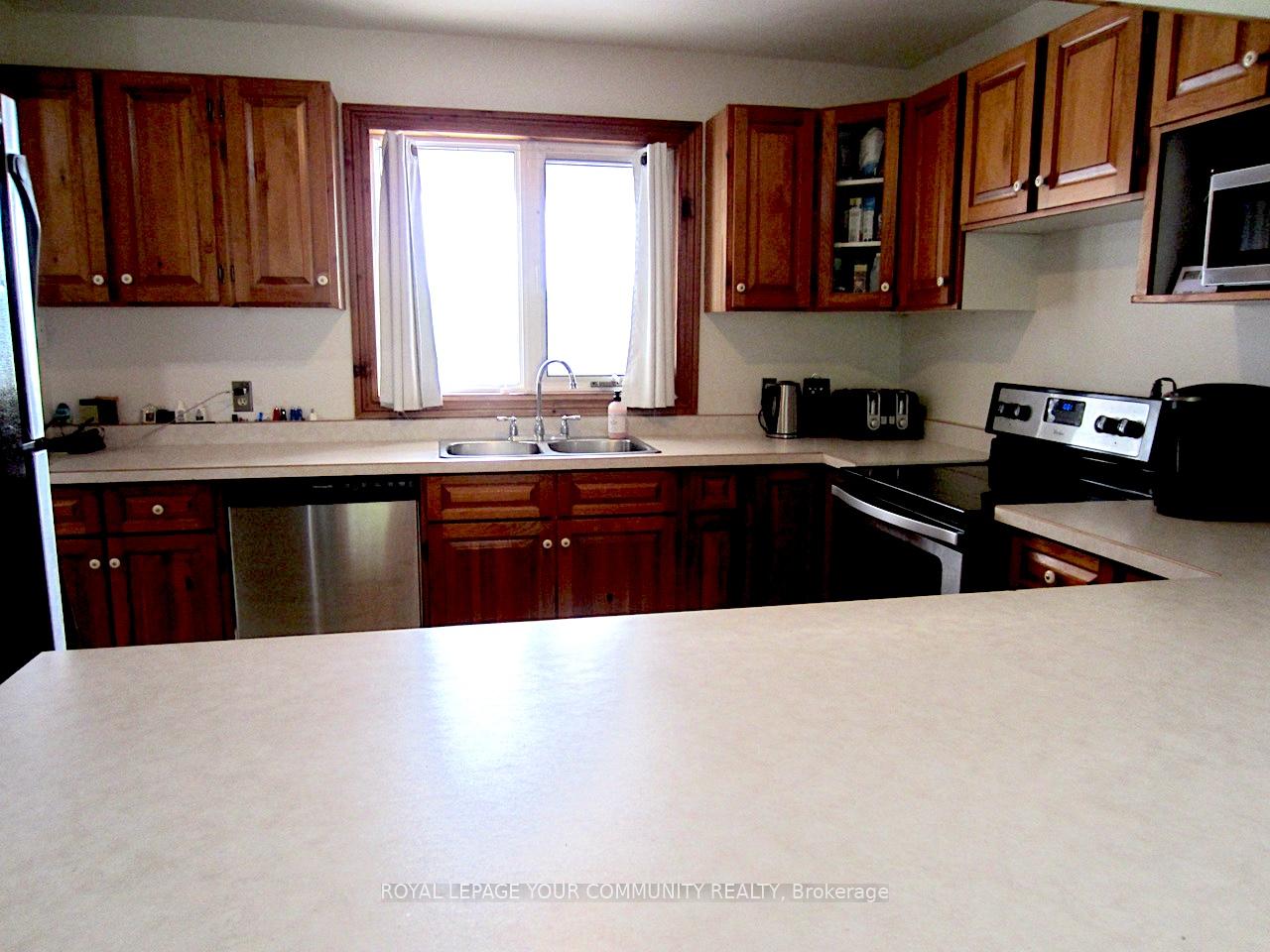 Photo 4 of 19120 Dufferin Street, King, Rural King — HOMEH
