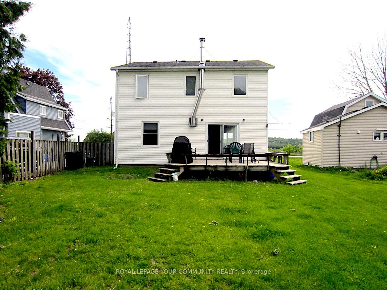 Photo 15 of 19120 Dufferin Street, King, Rural King — HOMEH