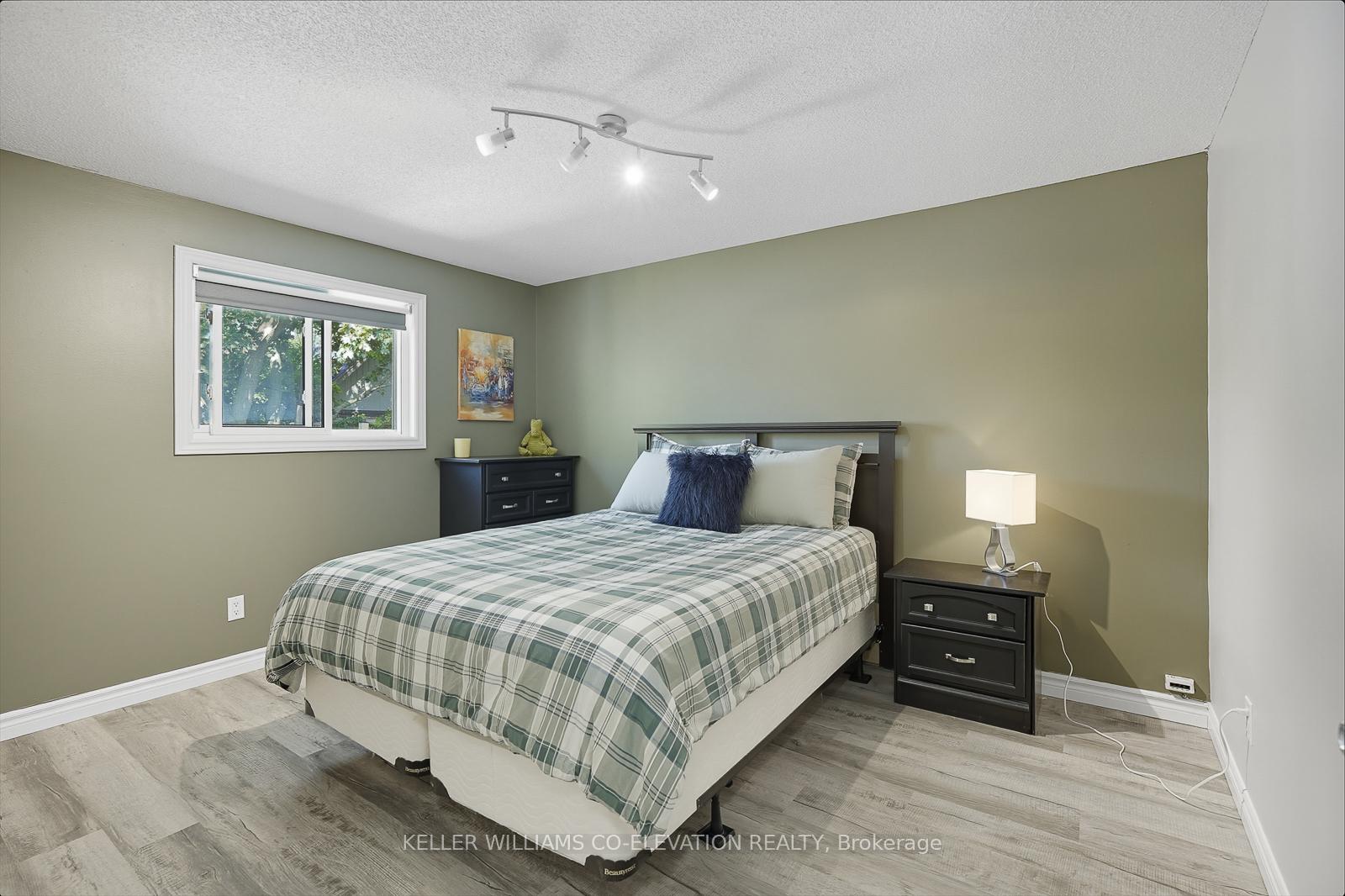 Photo 9 of 286 Tagge Crescent, Kitchener — HOMEH