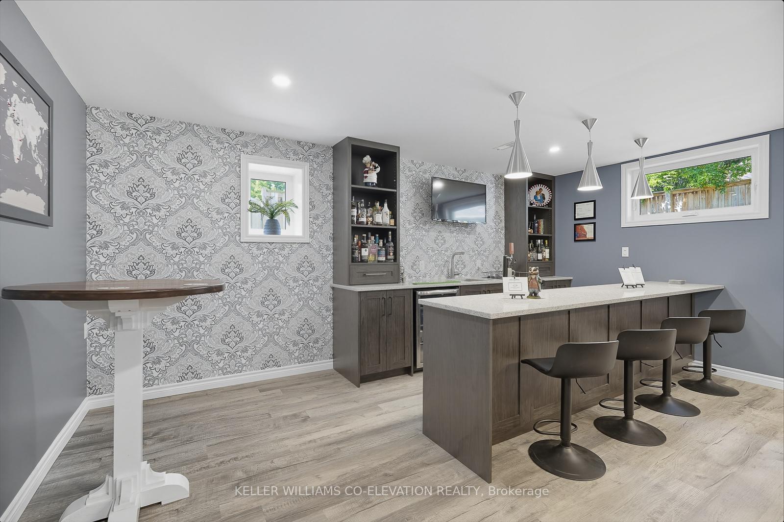 Photo 13 of 286 Tagge Crescent, Kitchener — HOMEH