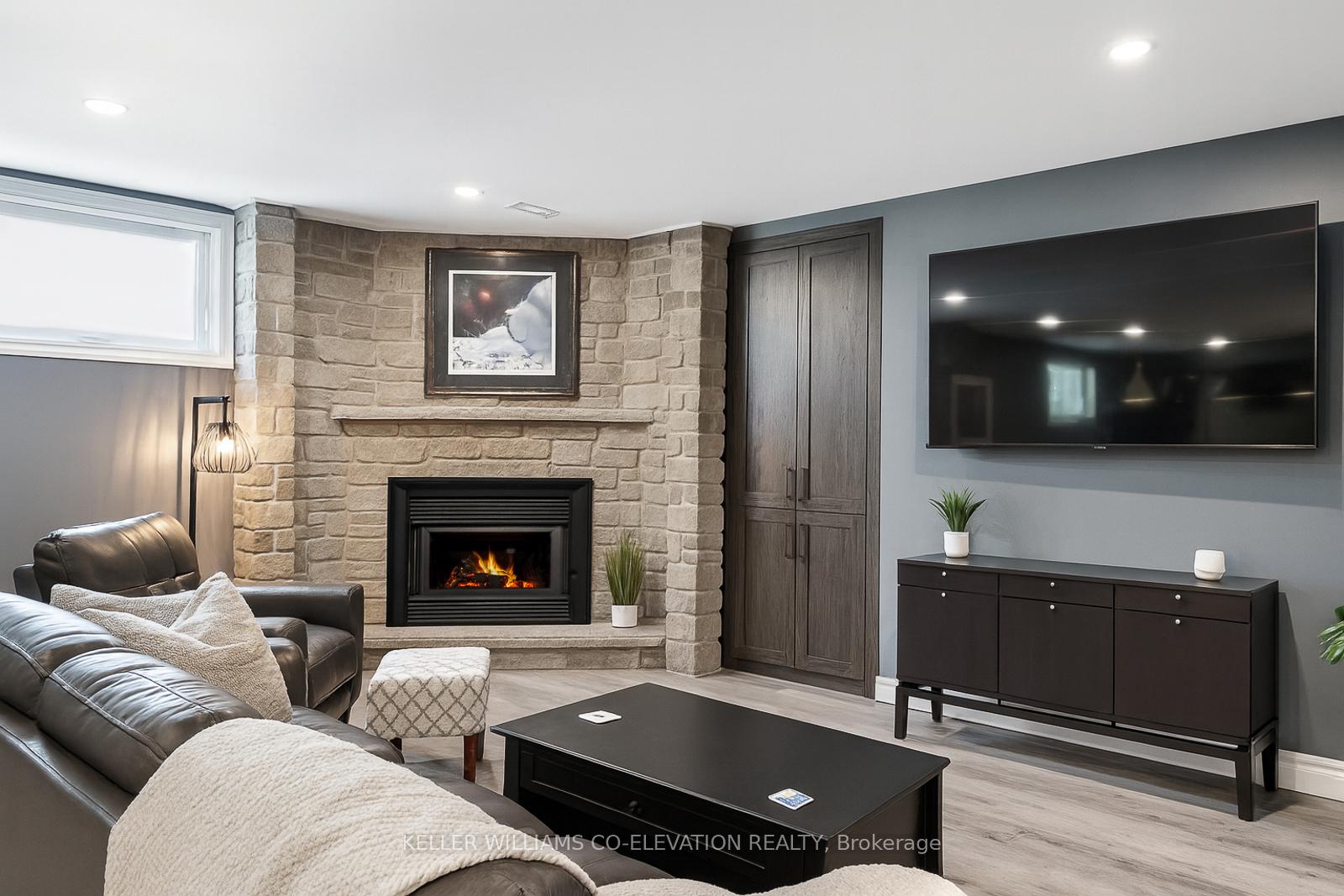 Photo 16 of 286 Tagge Crescent, Kitchener — HOMEH