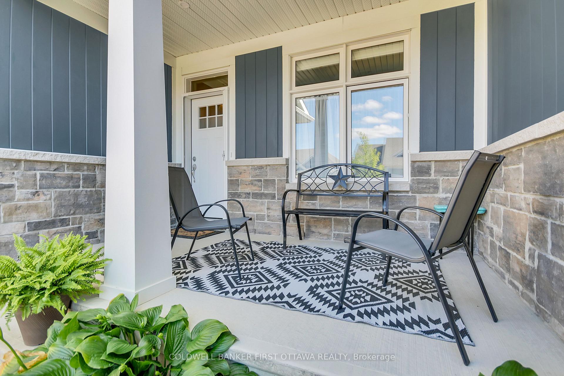 Photo 3 of 893 Artemis Circle, Ottawa, Manotick South to Roger Stevens — HOMEH