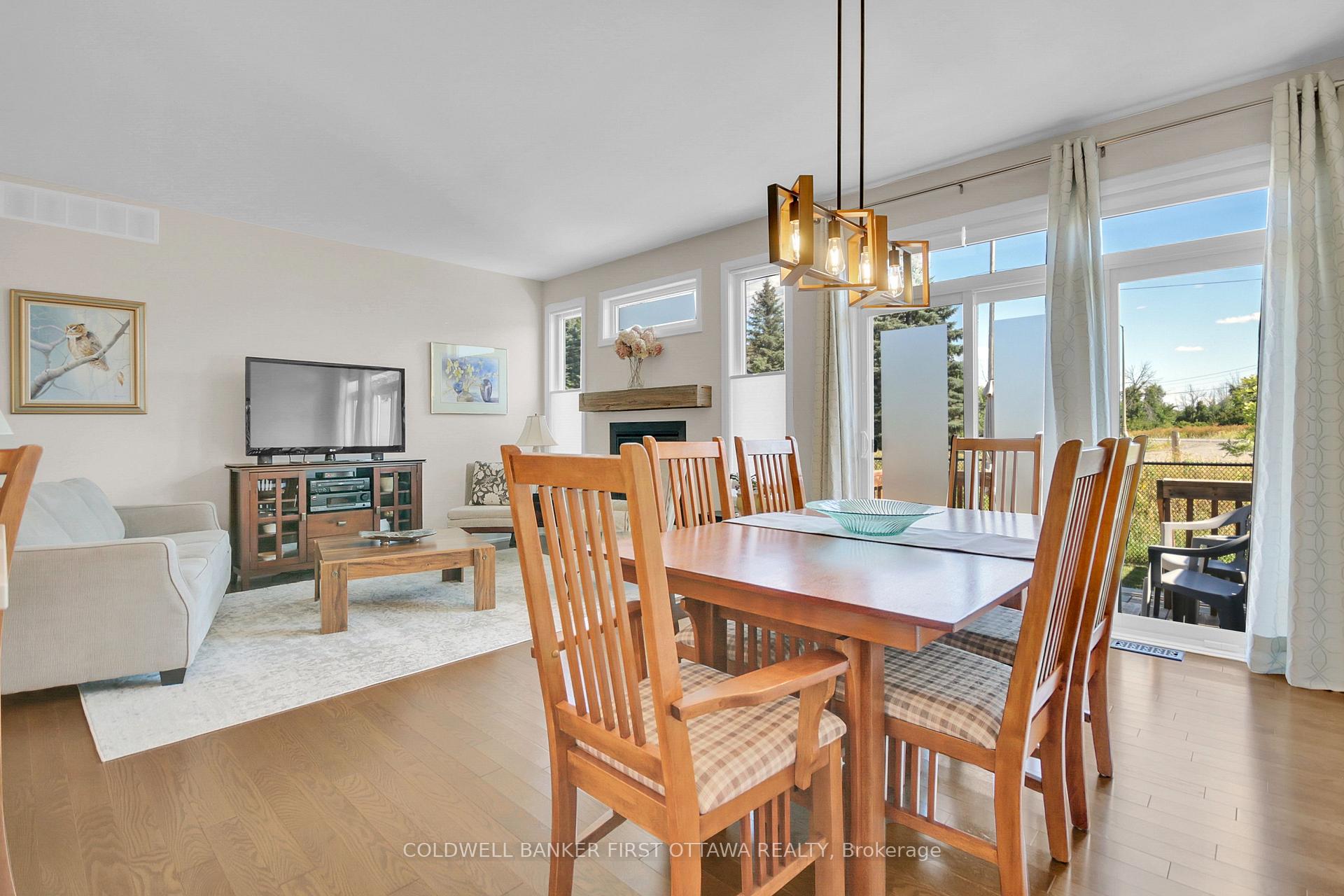 Photo 10 of 893 Artemis Circle, Ottawa, Manotick South to Roger Stevens — HOMEH