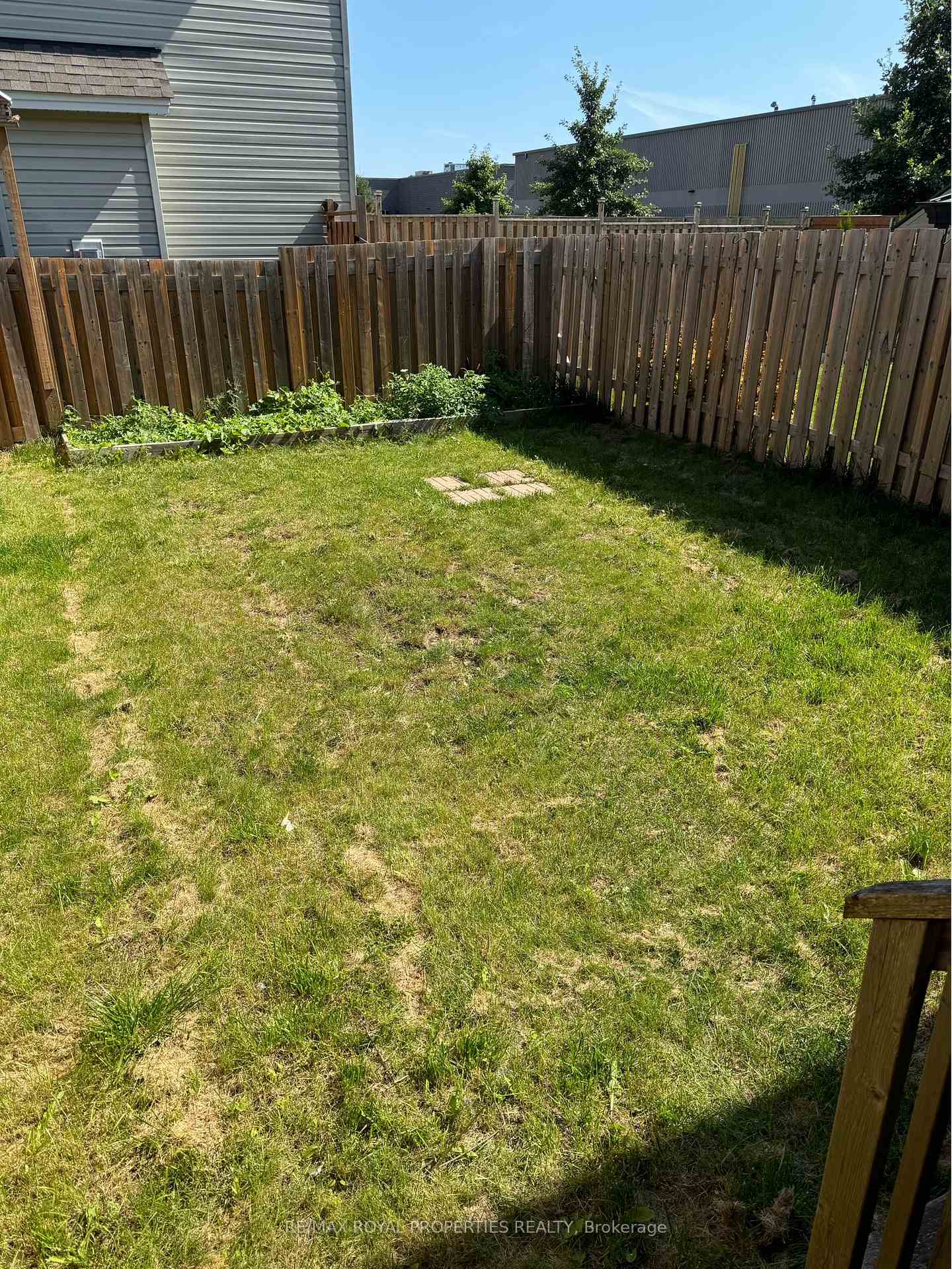 Photo 8 of 1161 Waterside Way, Kingston, Kingston East (Incl Barret Crt) — HOMEH