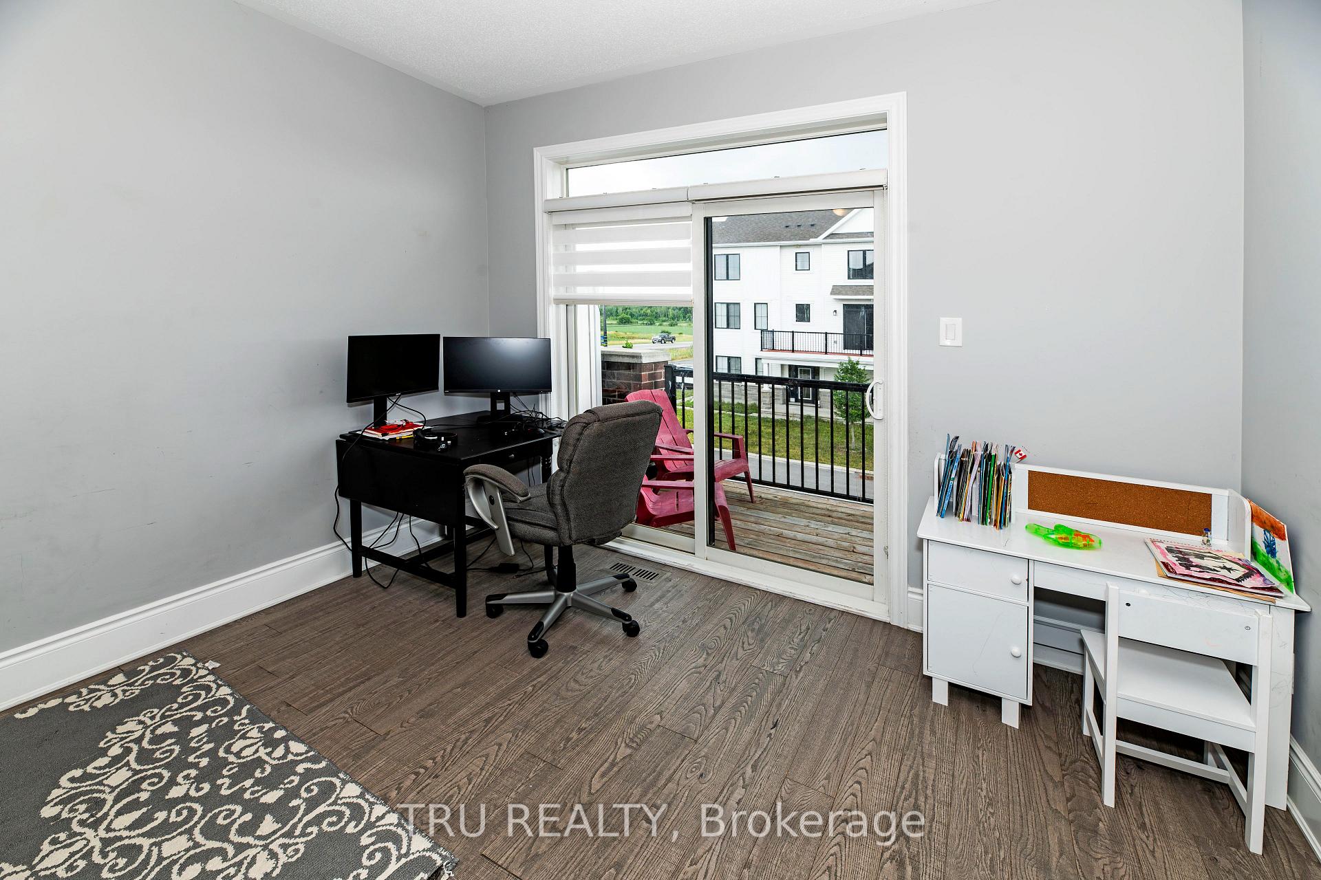 Photo 7 of 34 Caspian Row, Ottawa, Kanata - Emerald Meadows/Trailwest — HOMEH