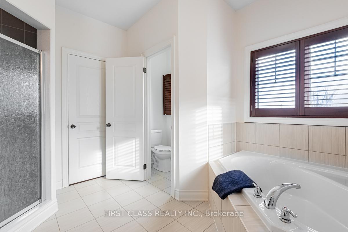 Photo 23 of 15 Hua Du Avenue, Markham, Berczy — HOMEH