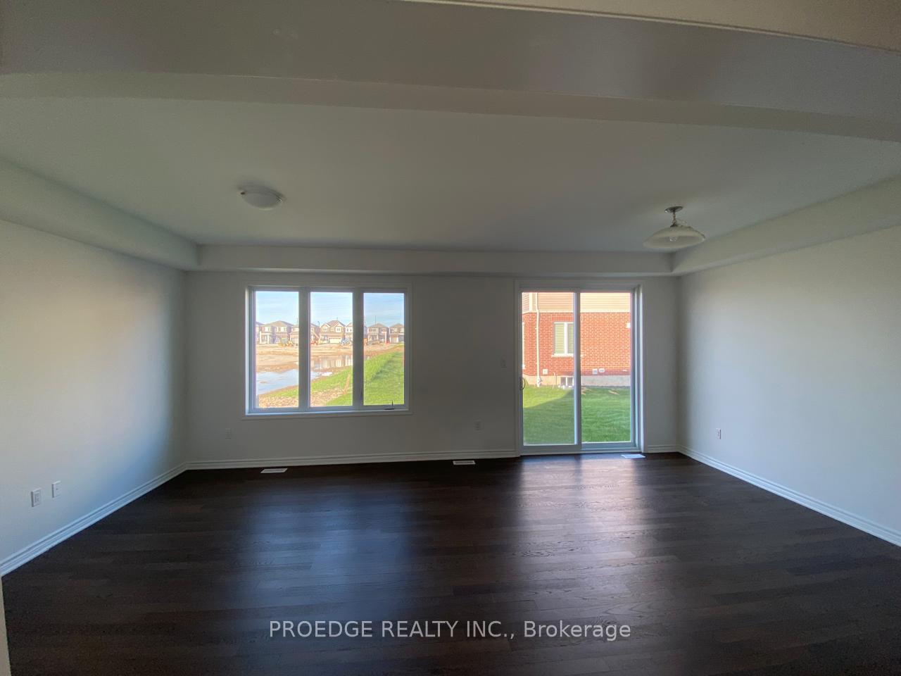 Photo 4 of 316 Rosenberg Way E, Kitchener — HOMEH