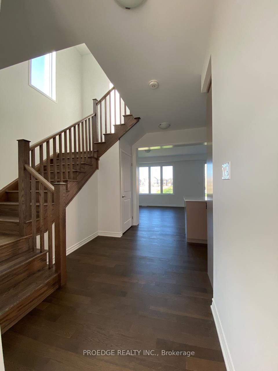 Photo 5 of 316 Rosenberg Way E, Kitchener — HOMEH