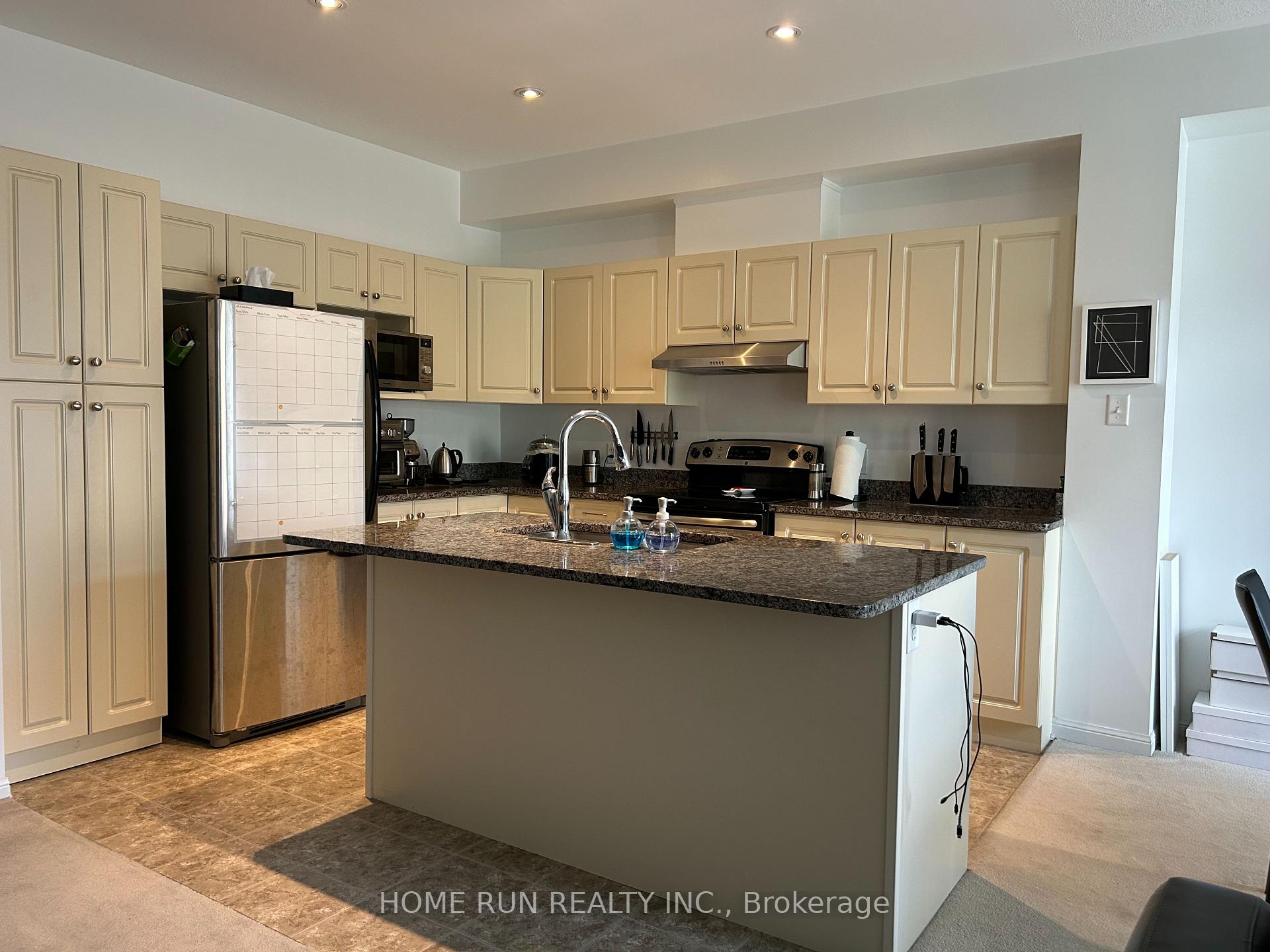 Photo 5 of 139 Battersea Crescent, Ottawa, Kanata - Kanata Lakes/Heritage Hills — HOMEH