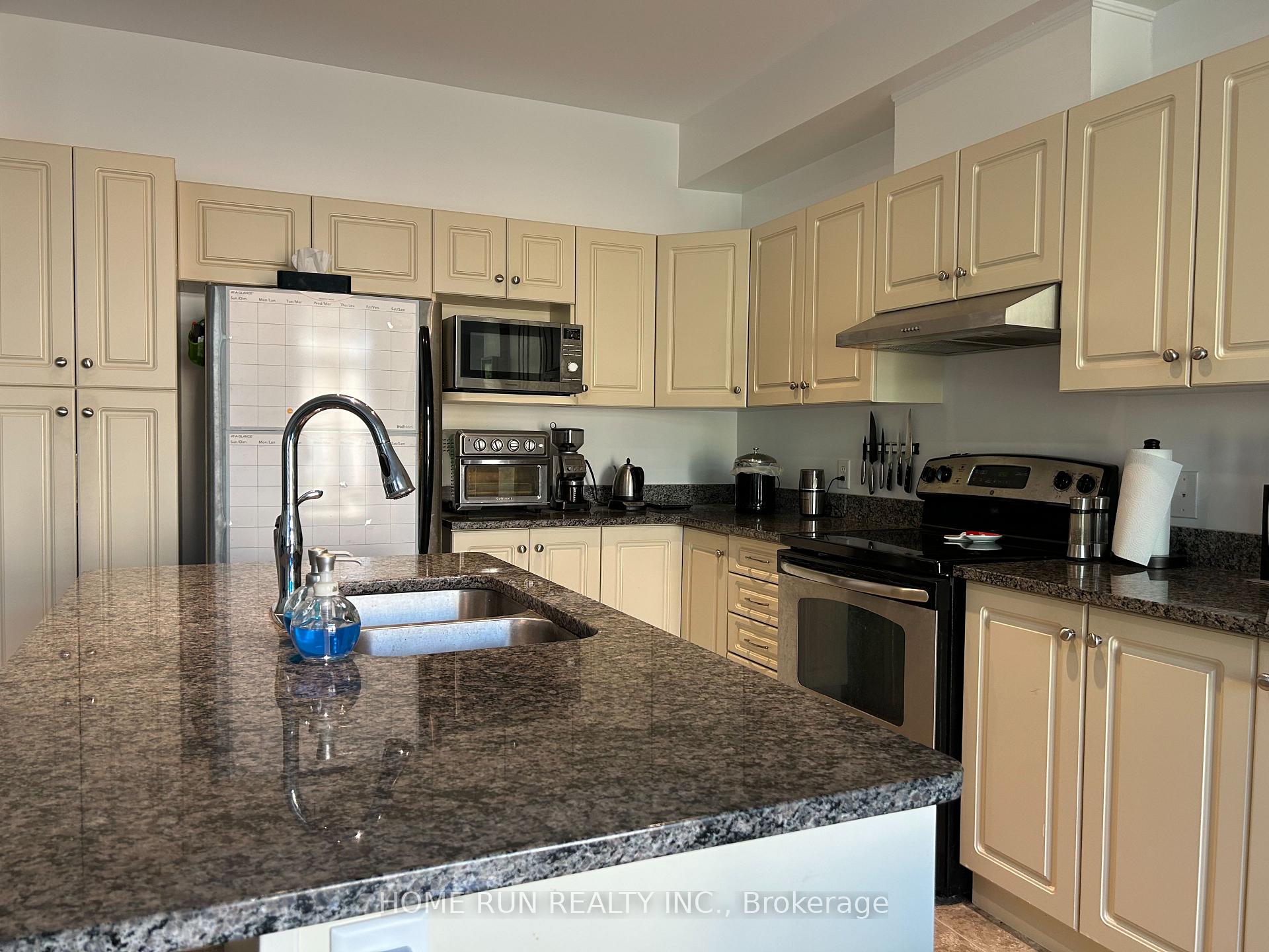 Photo 7 of 139 Battersea Crescent, Ottawa, Kanata - Kanata Lakes/Heritage Hills — HOMEH