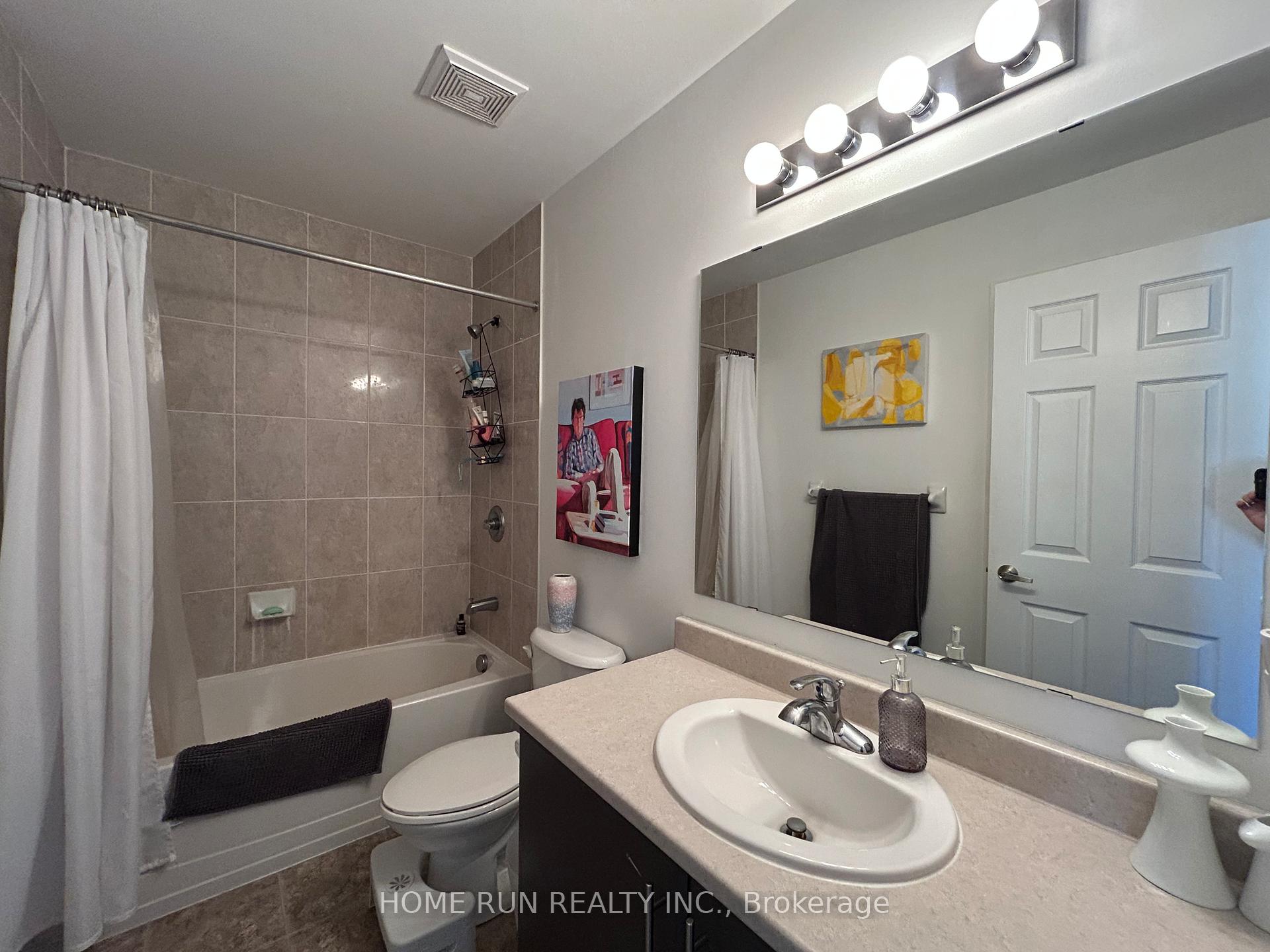 Photo 13 of 139 Battersea Crescent, Ottawa, Kanata - Kanata Lakes/Heritage Hills — HOMEH