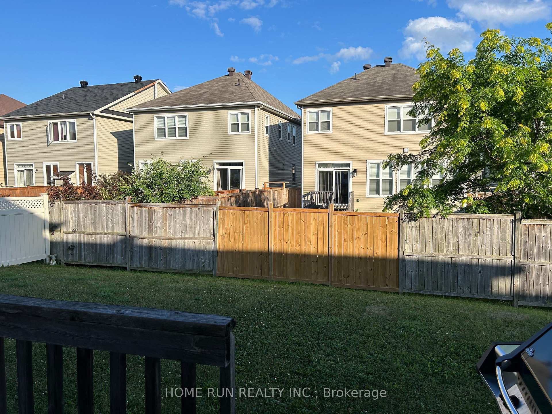 Photo 16 of 139 Battersea Crescent, Ottawa, Kanata - Kanata Lakes/Heritage Hills — HOMEH