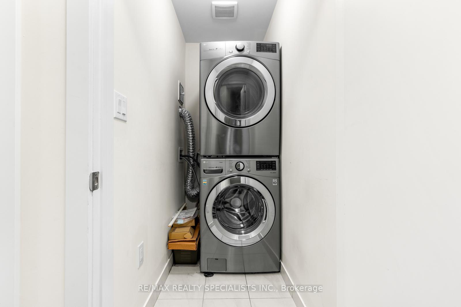 Photo 14 of Unit 135, 590 North Service Road, Hamilton, Stoney Creek — HOMEH