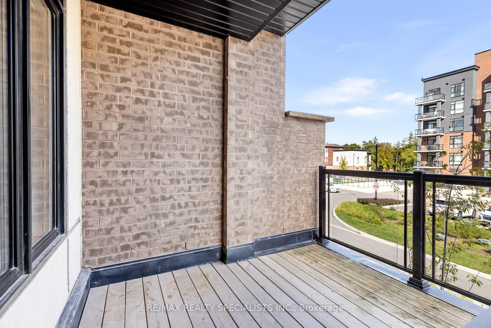 Photo 15 of Unit 135, 590 North Service Road, Hamilton, Stoney Creek — HOMEH