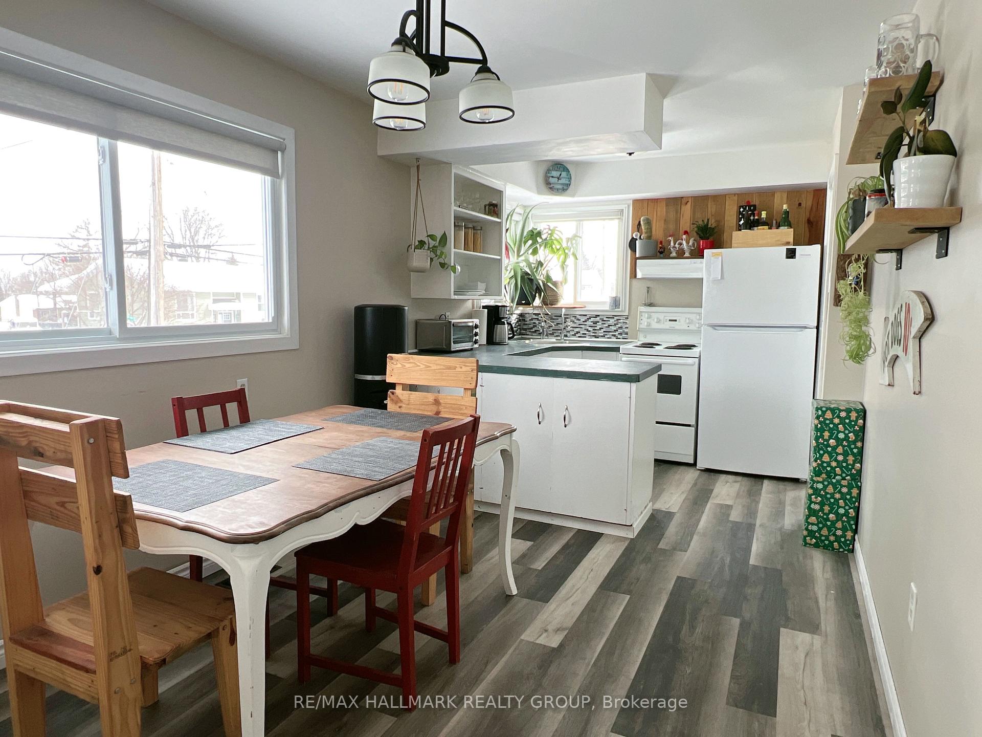 Photo 4 of 805 River Road, McNab/Braeside, Mcnab/Braeside Twps — HOMEH