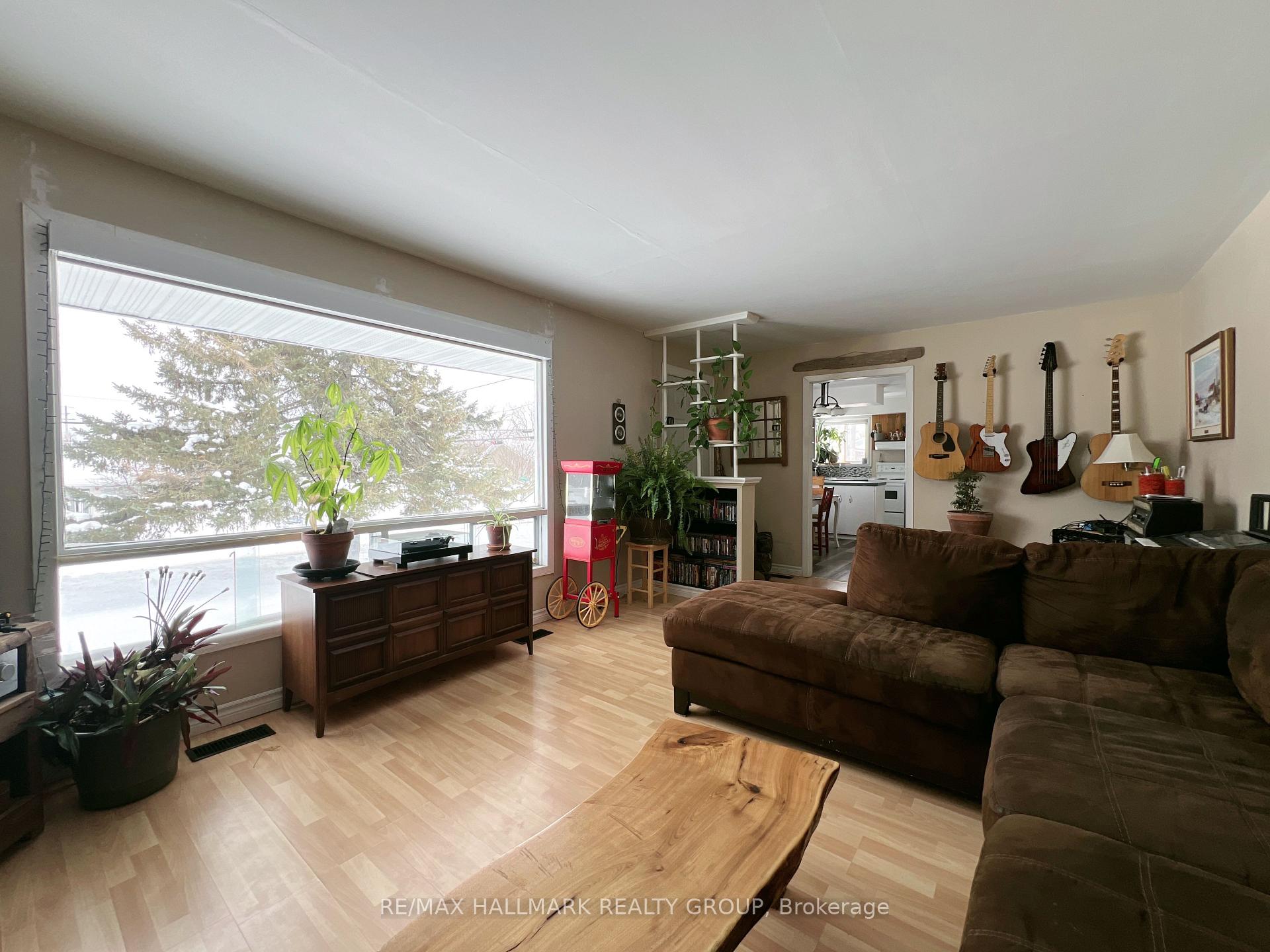 Photo 6 of 805 River Road, McNab/Braeside, Mcnab/Braeside Twps — HOMEH